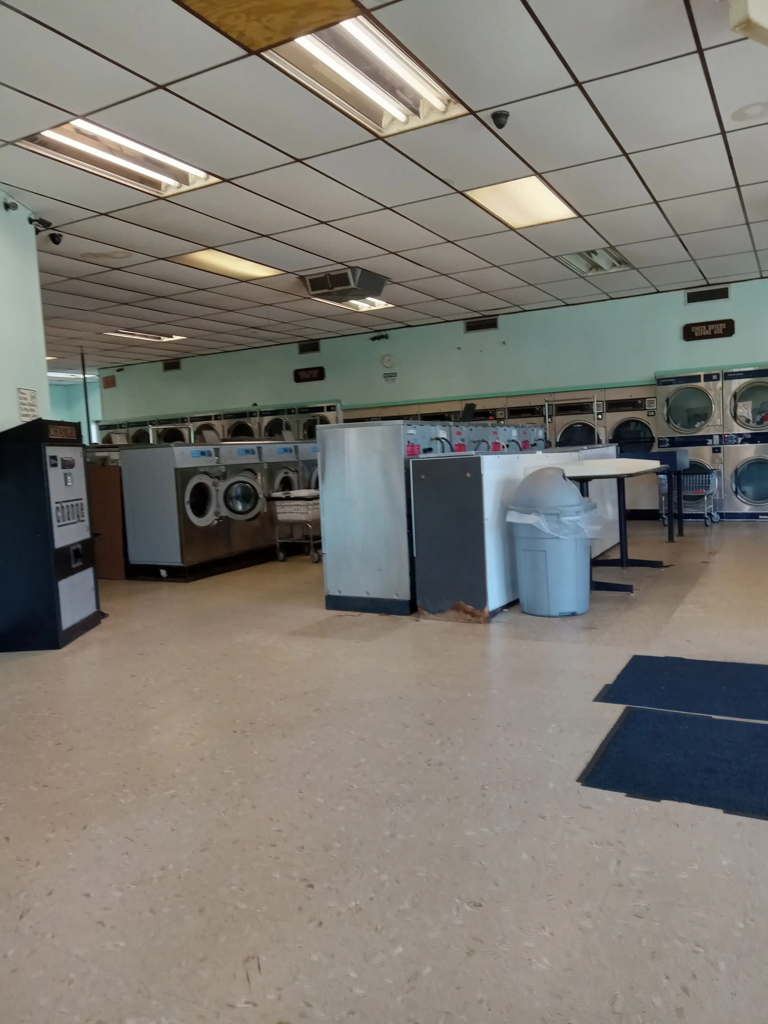 Cypress Laundry thumbnail 13