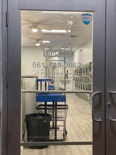 D and J Laundry - Image 7