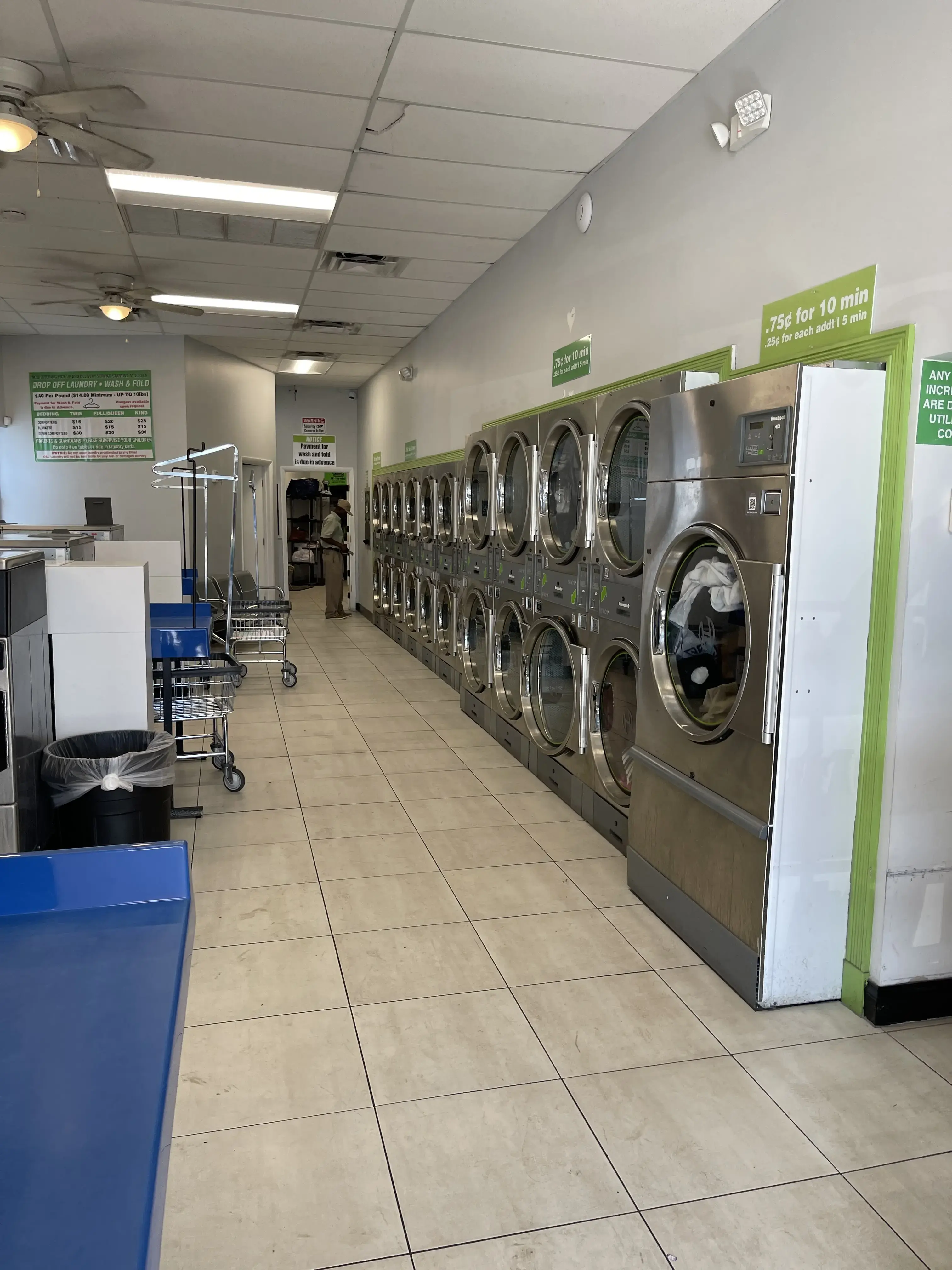 D and J Laundry - Image 6
