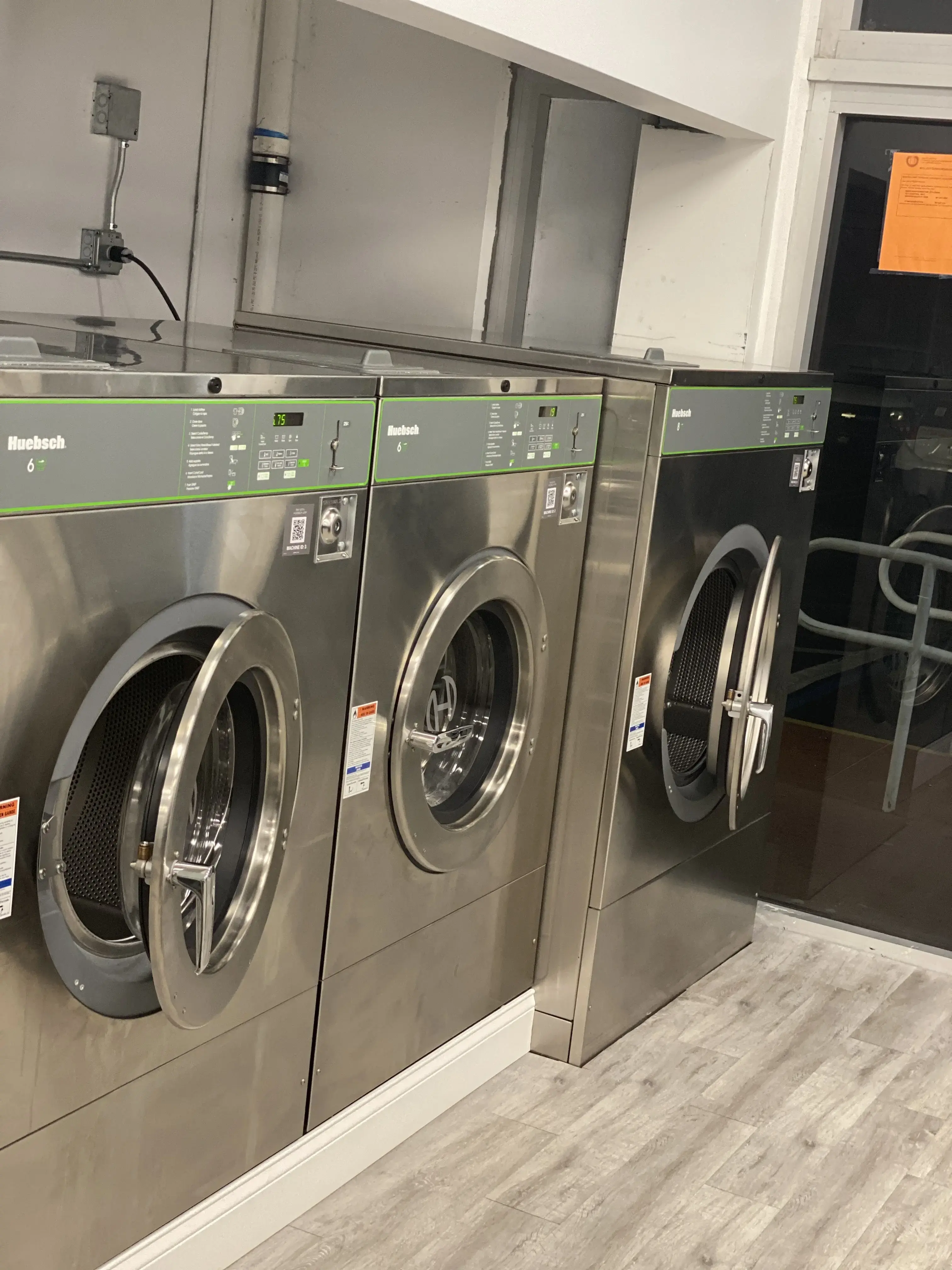 D and J Laundry - Image 16