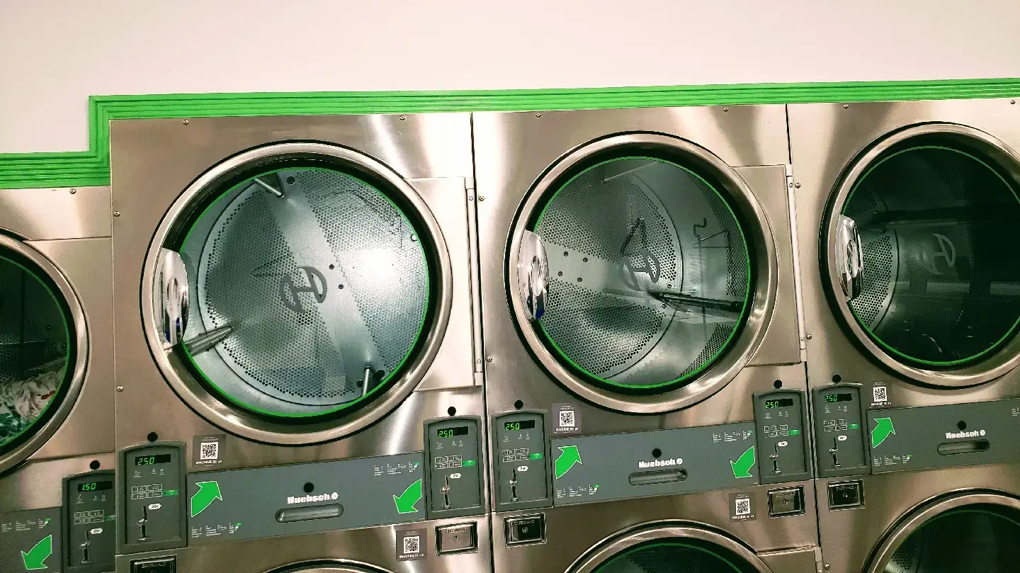 D and J Laundry thumbnail 1