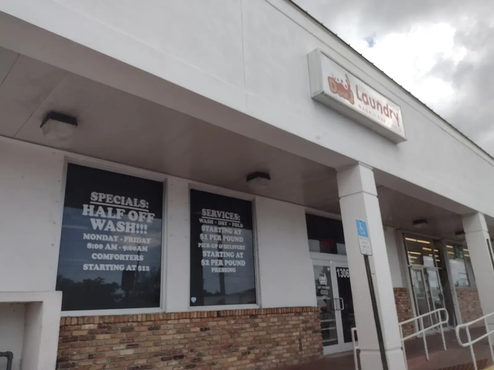 D and J Laundry thumbnail 3