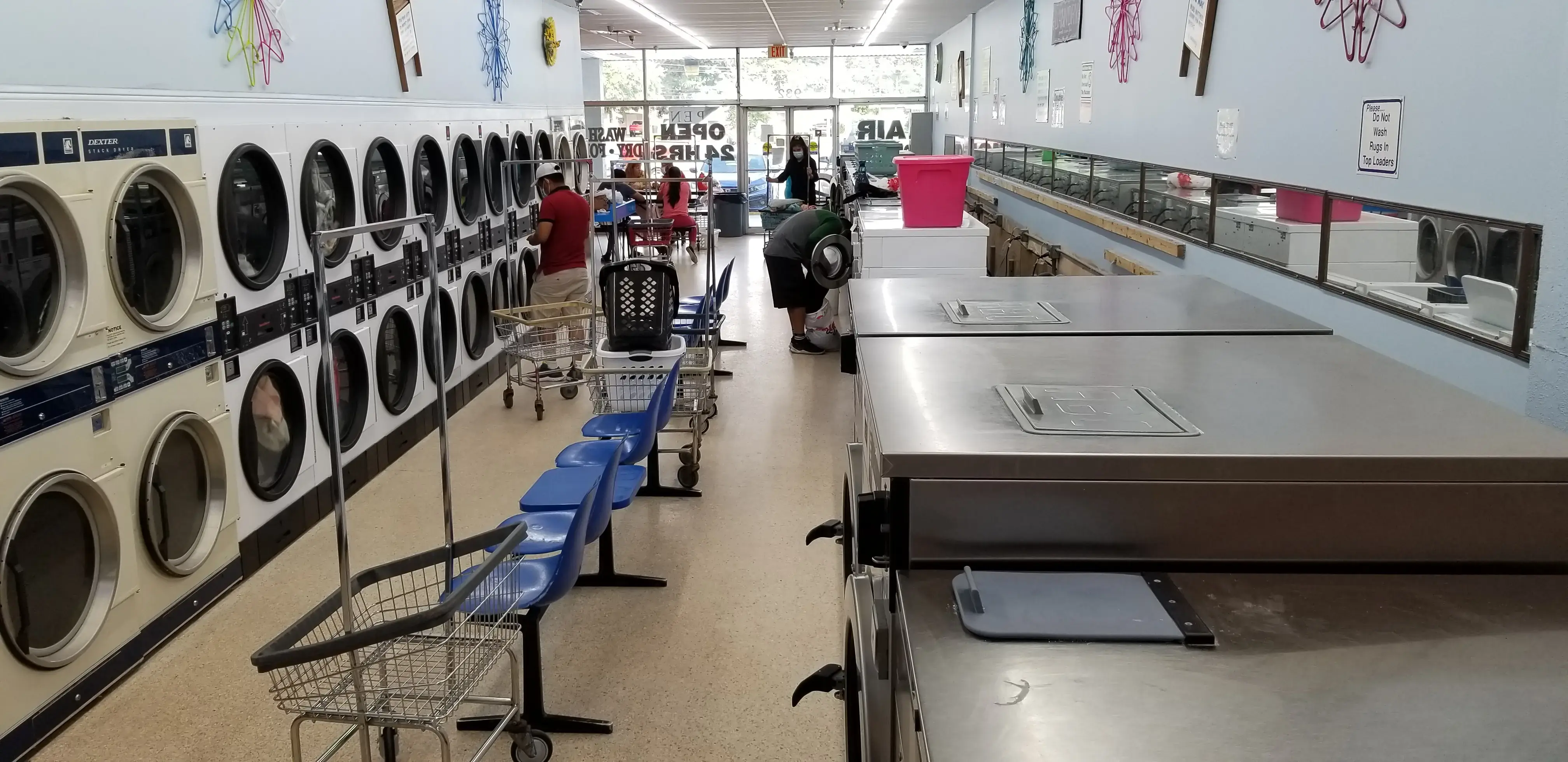 D & B Coin Laundry and Wash, Dry, Fold Service thumbnail 5