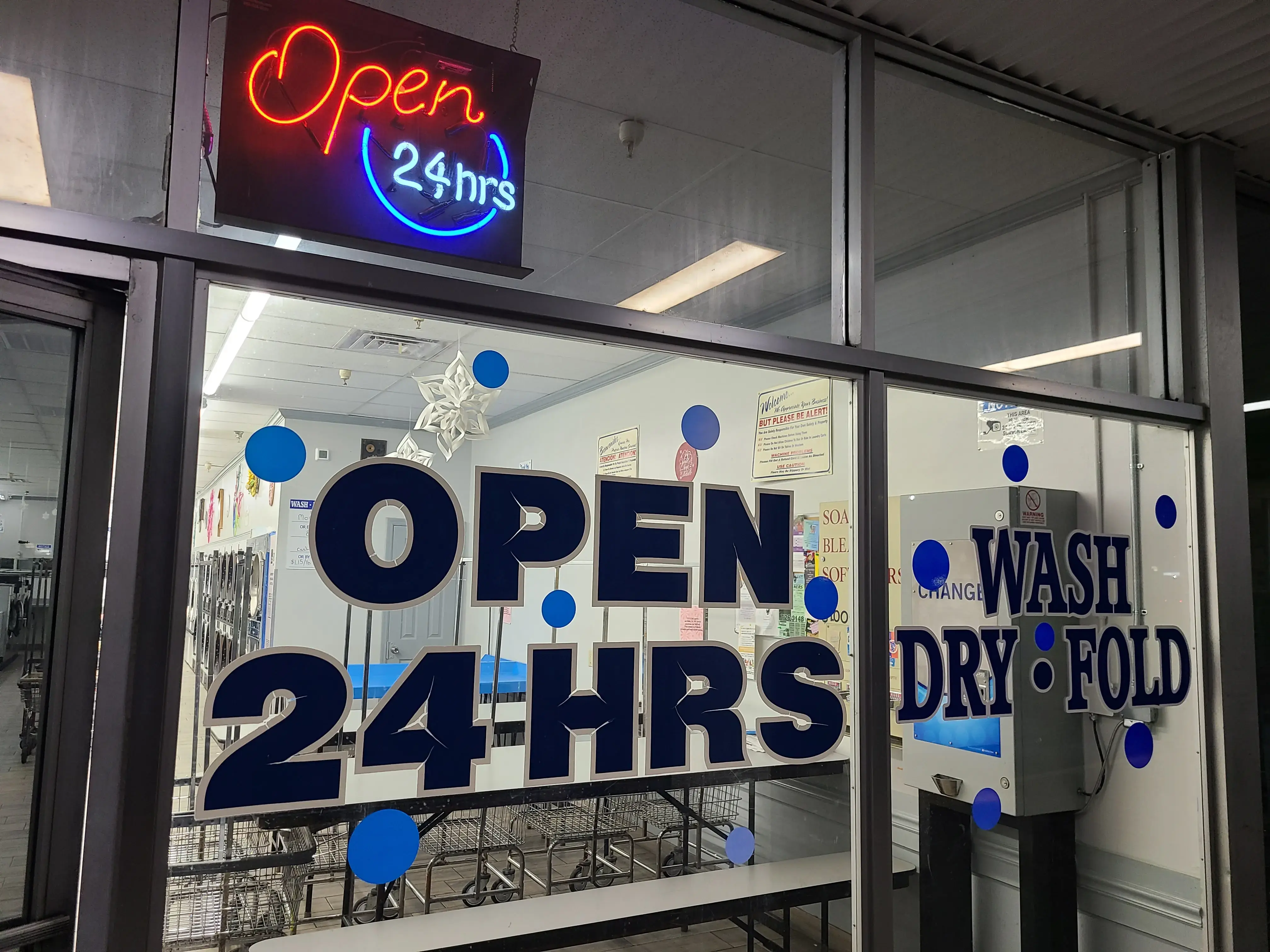 D & B Coin Laundry and Wash, Dry, Fold Service thumbnail 11