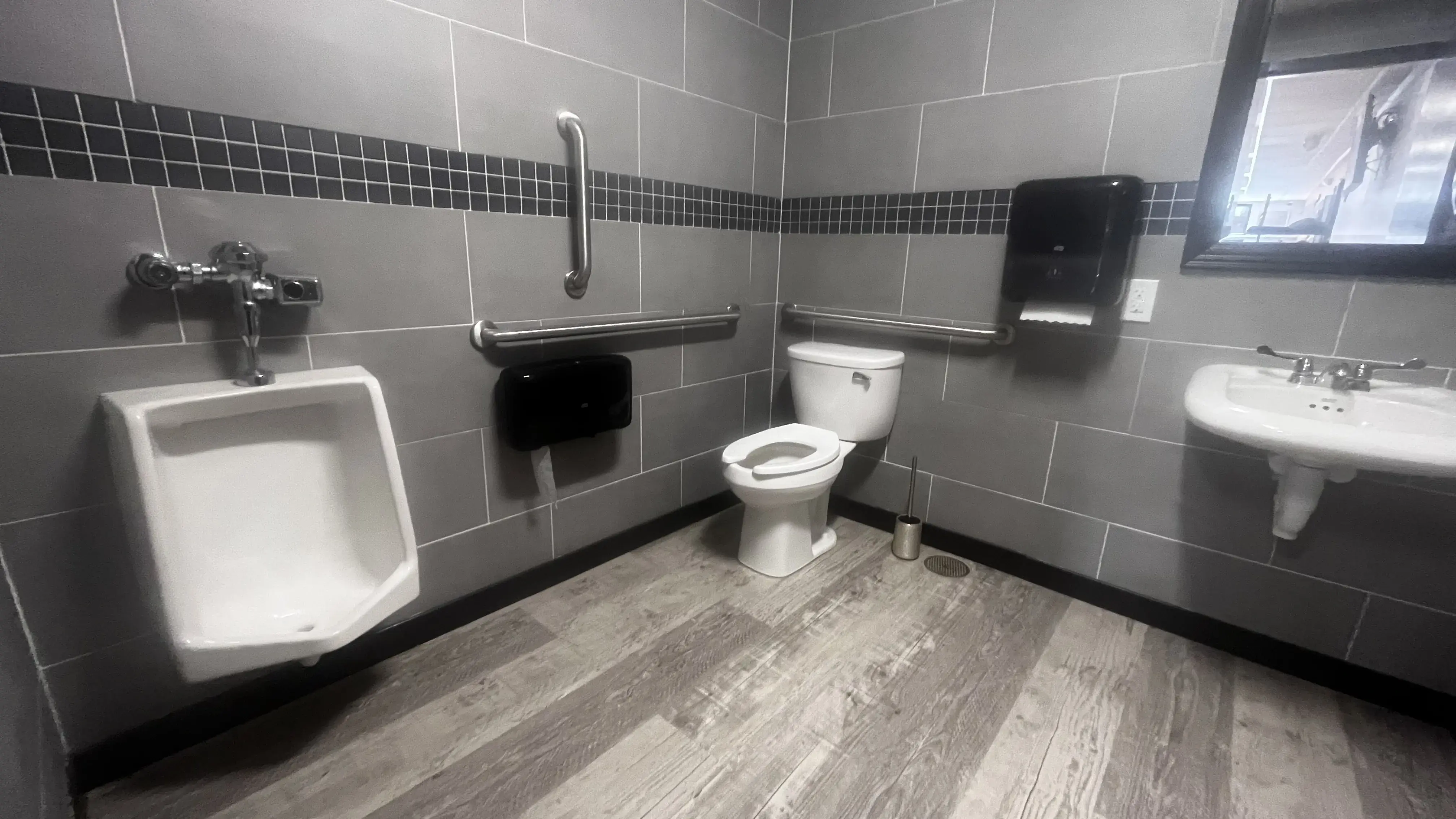 D-Express Laundry - Image 11