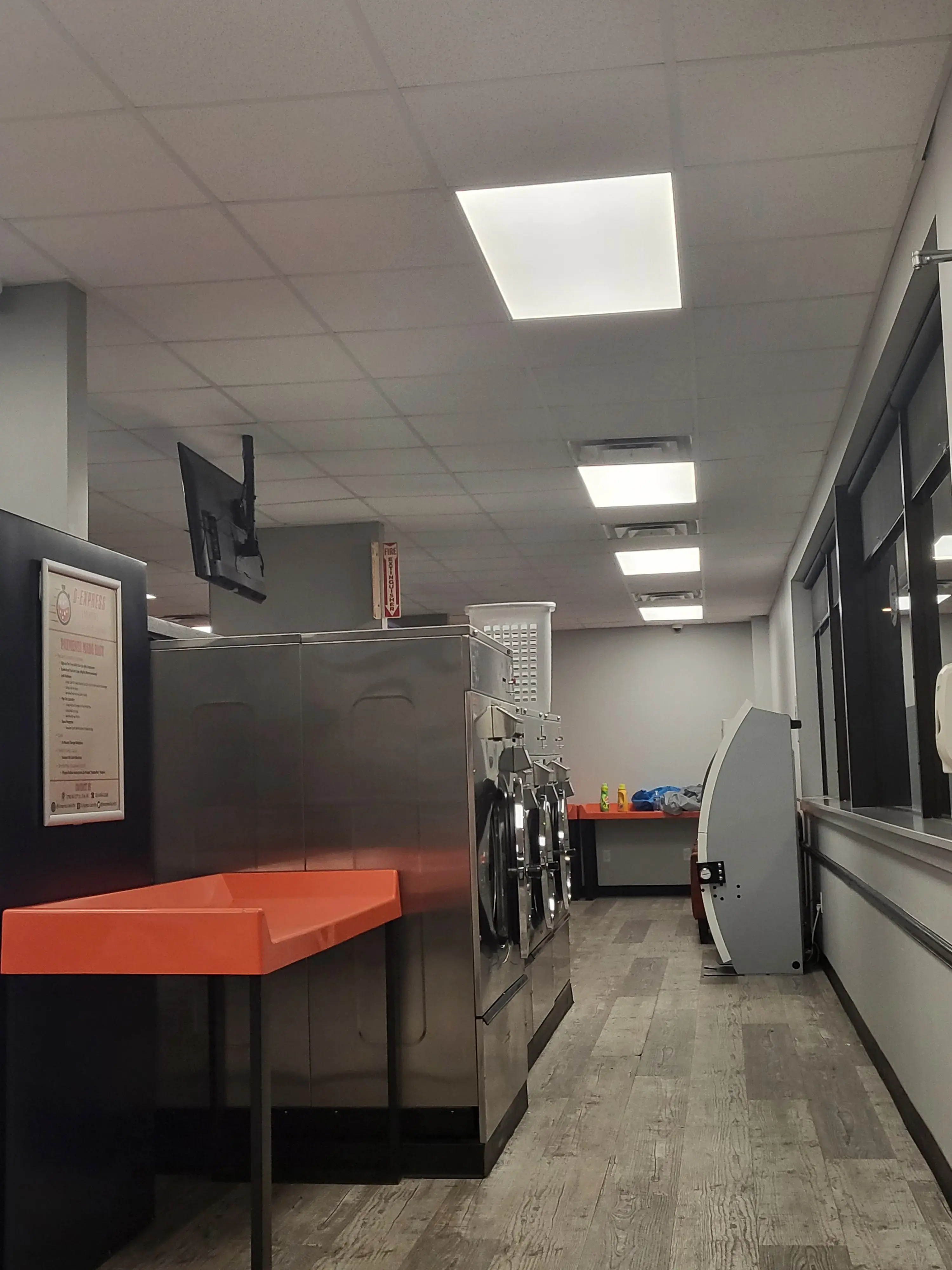 D-Express Laundry - Image 16