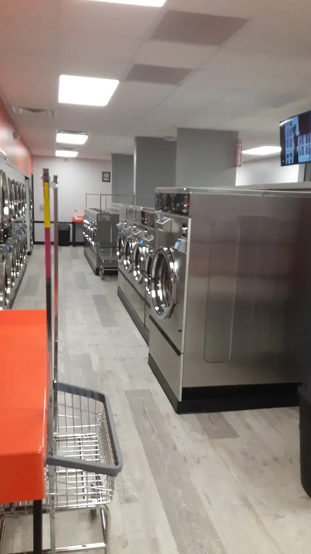 D-Express Laundry thumbnail 7