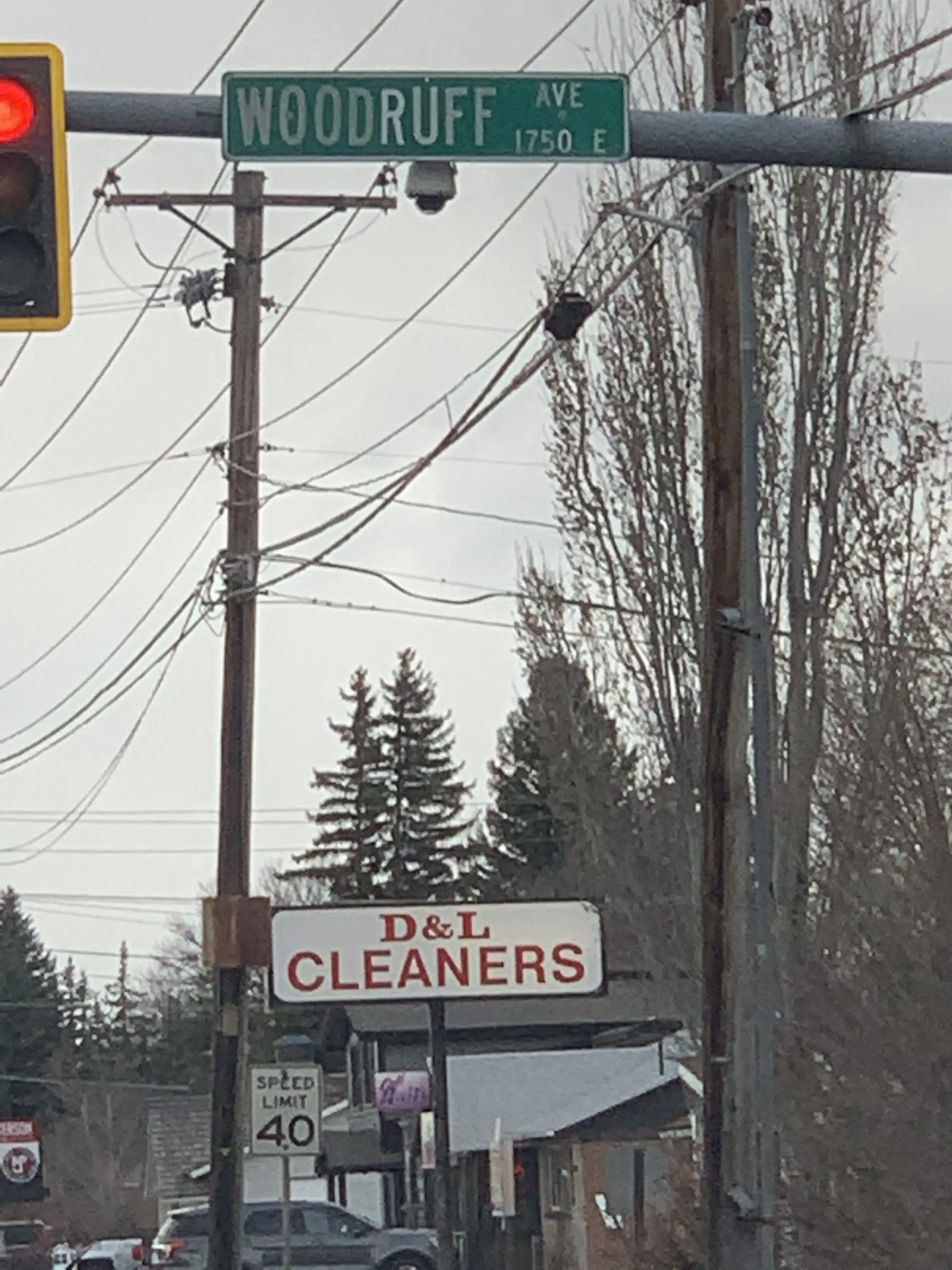 D & L Cleaners & Shirt Laundry - Image 2