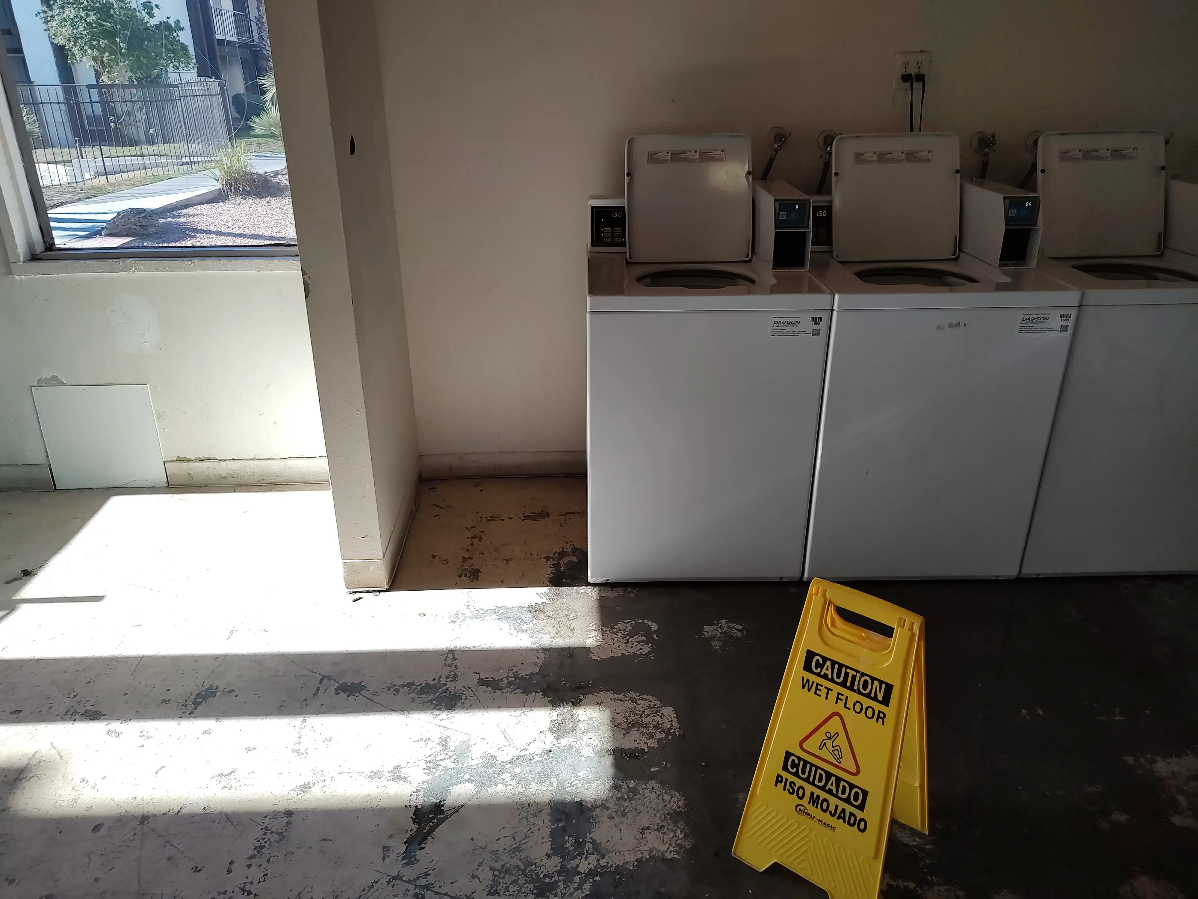 Dadson Laundry - Machine Leasing & Repairs thumbnail 4