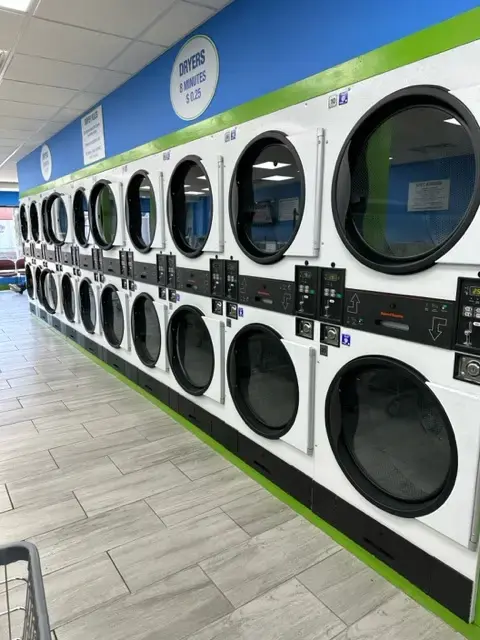 Daisy's Laundromat - Image 8