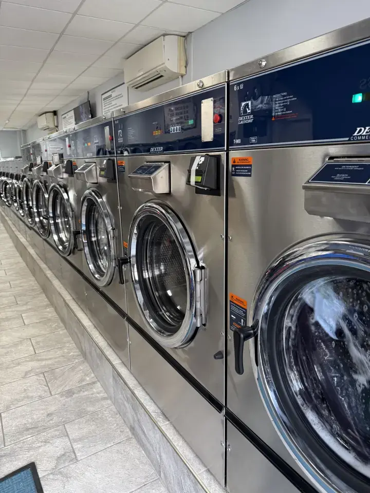 Daisy's Laundromat thumbnail 1