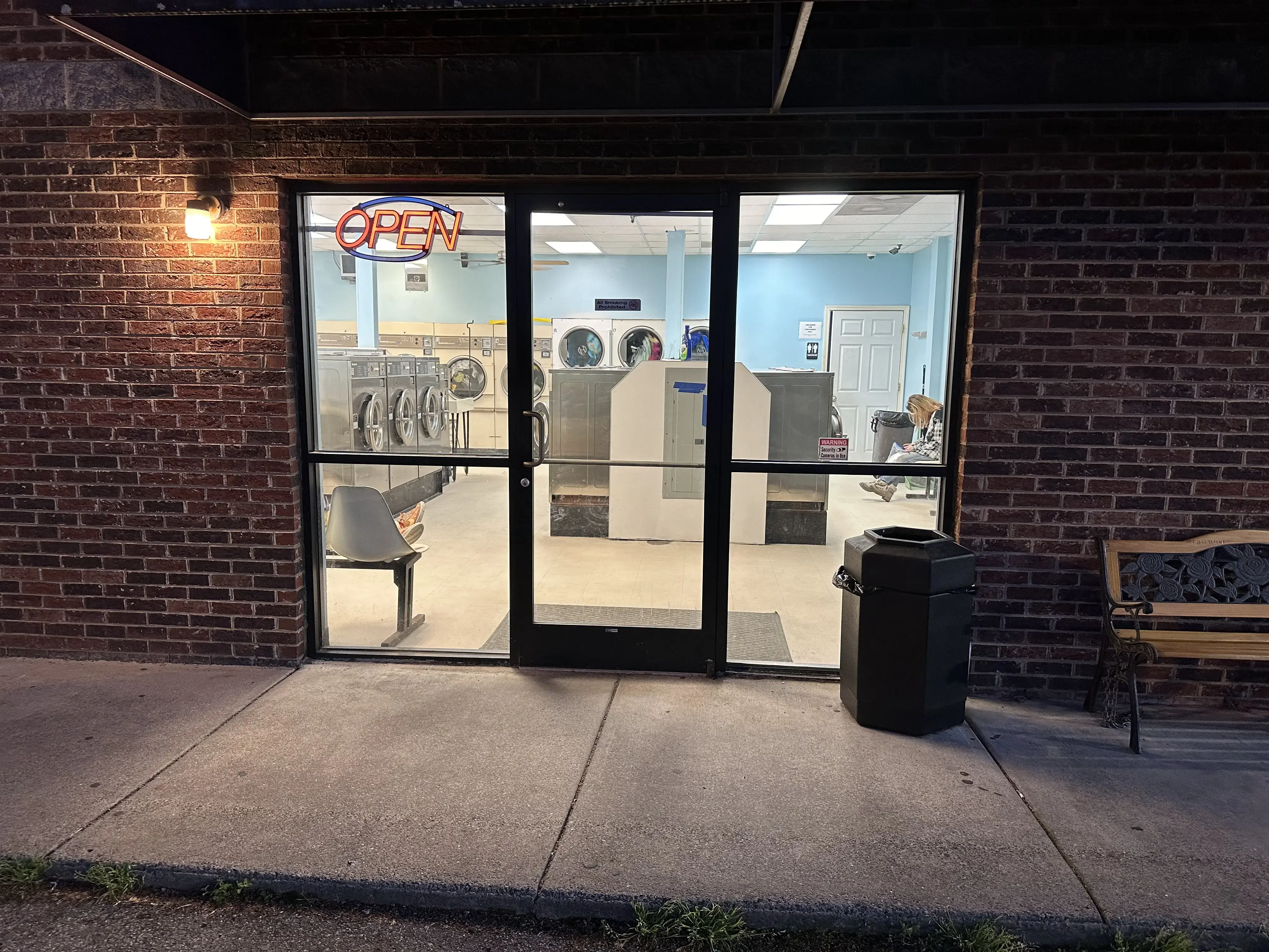 Dallas Coin Laundry - Image 3