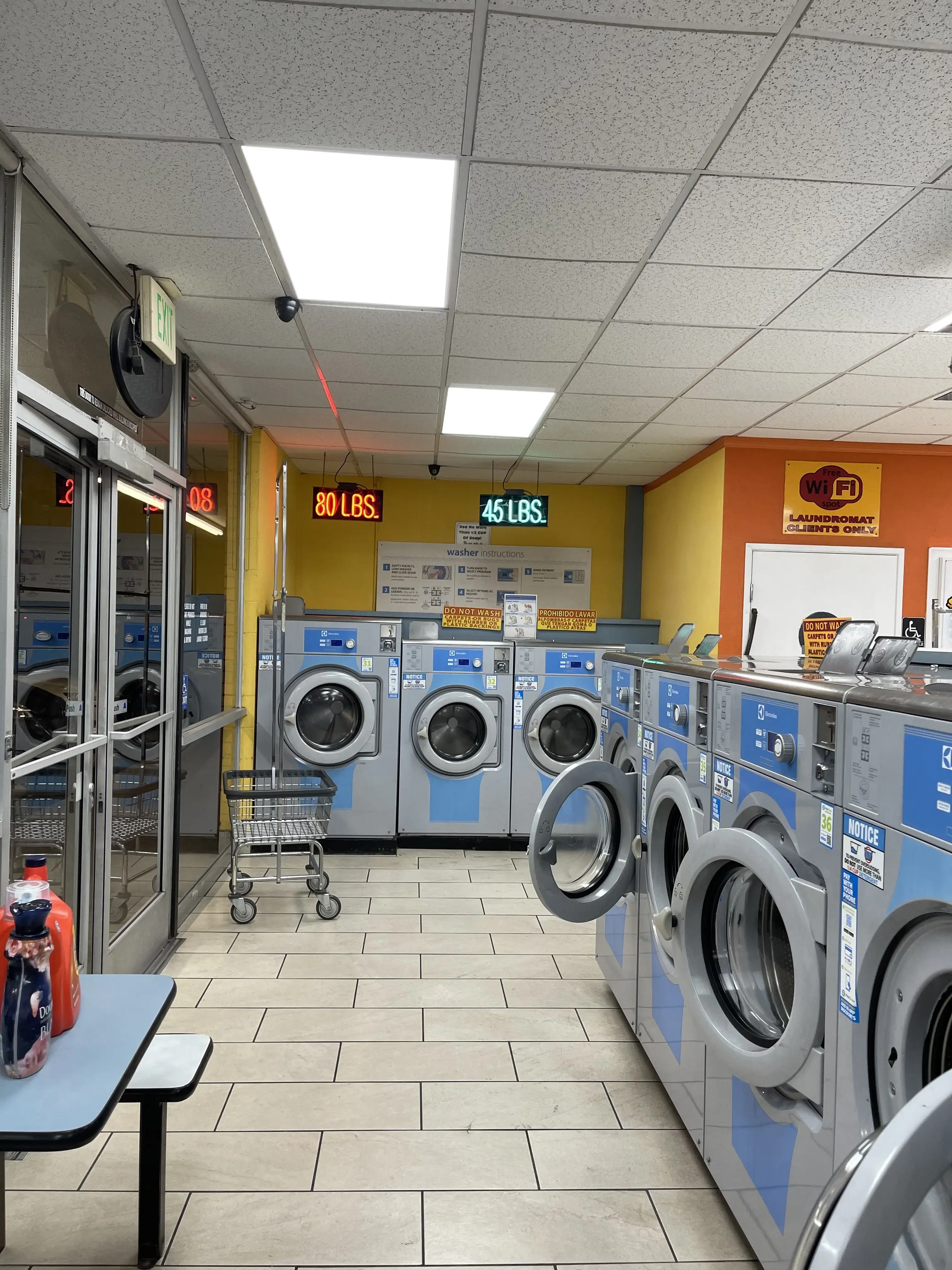 Damoins Laundry Mat - Image 16