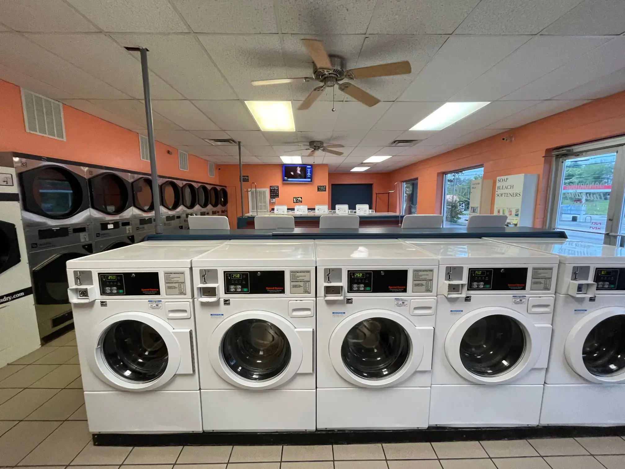 Dandridge Coin Laundry - Image 3