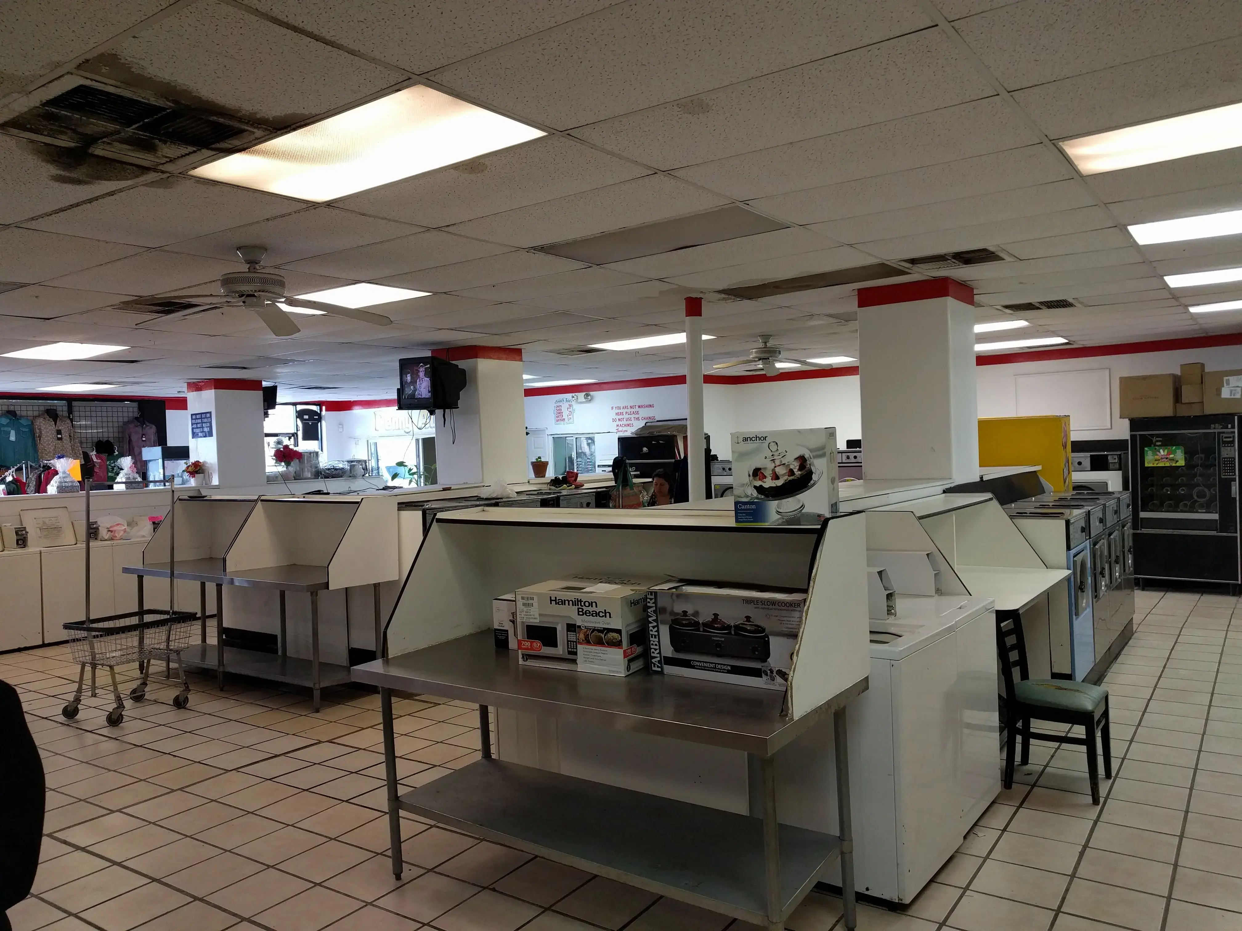 Danny's Laundromat thumbnail 11