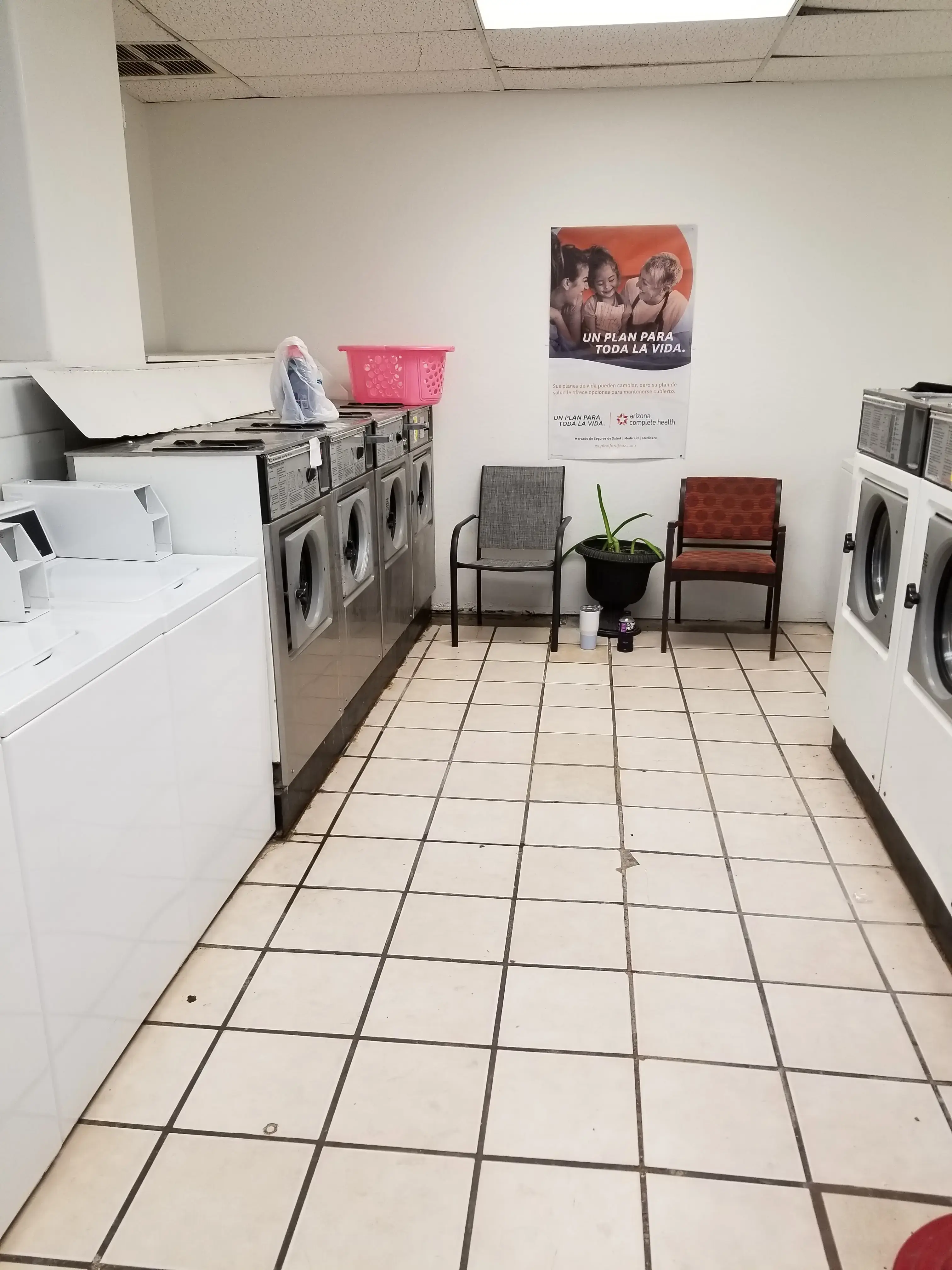 Danny's Laundromat thumbnail 20