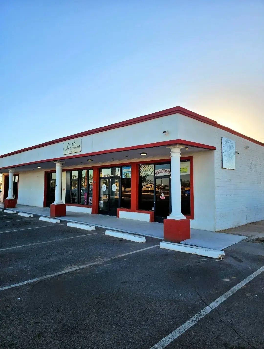 Danny's Laundromat thumbnail 3