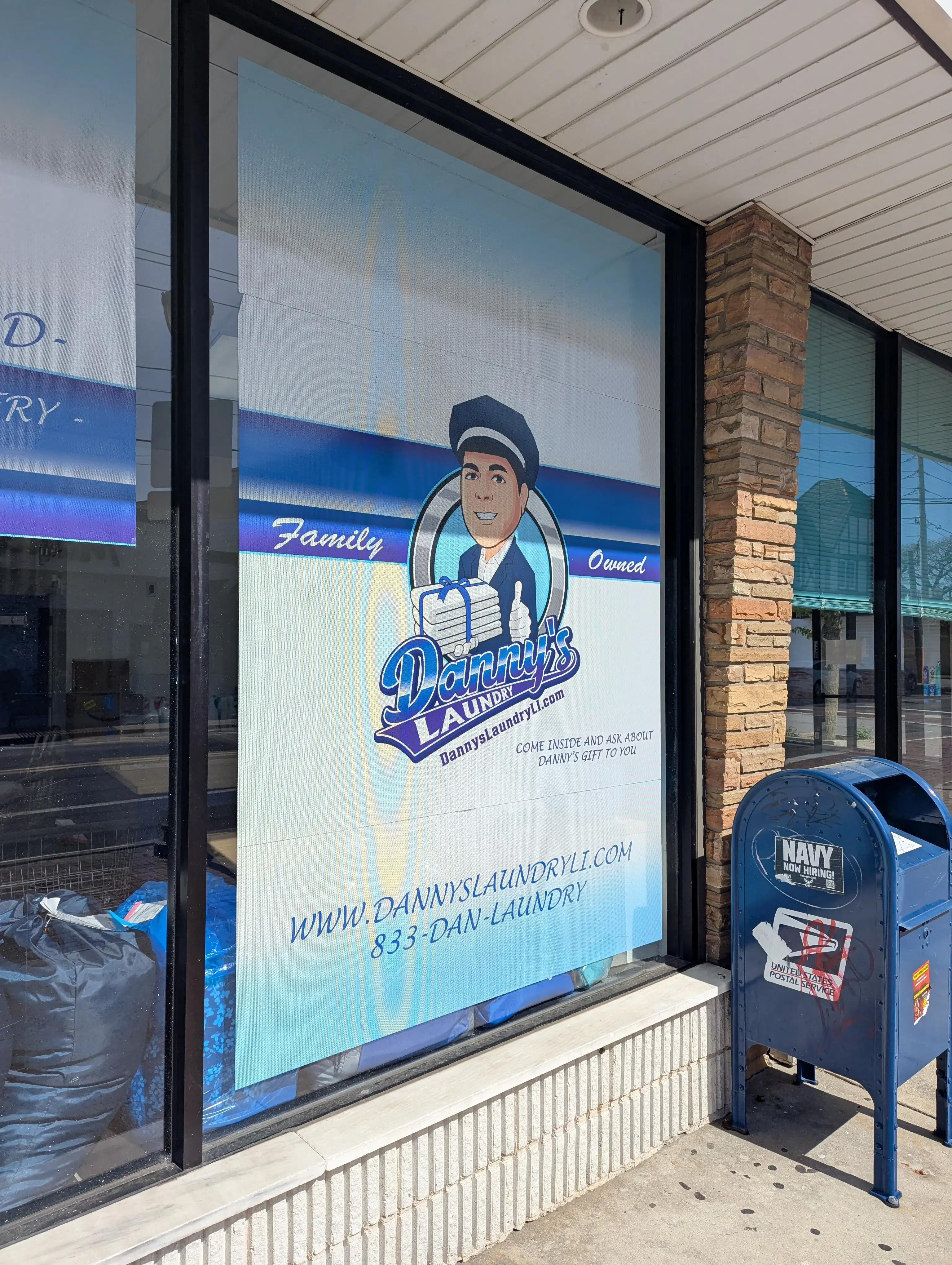 Danny's Laundromat - Image 5
