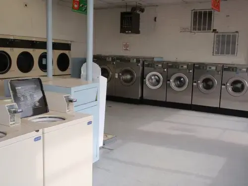 Danville Street Coin Laundry thumbnail 5