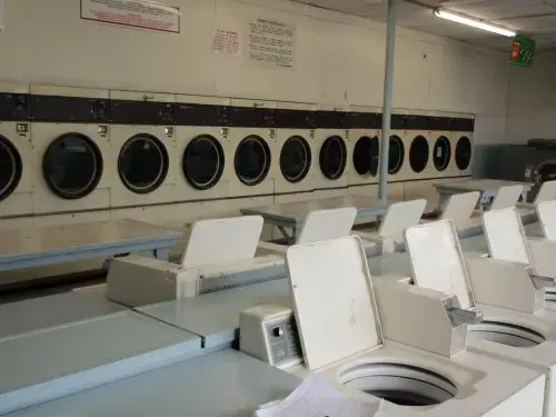 Danville Street Coin Laundry - Image 4