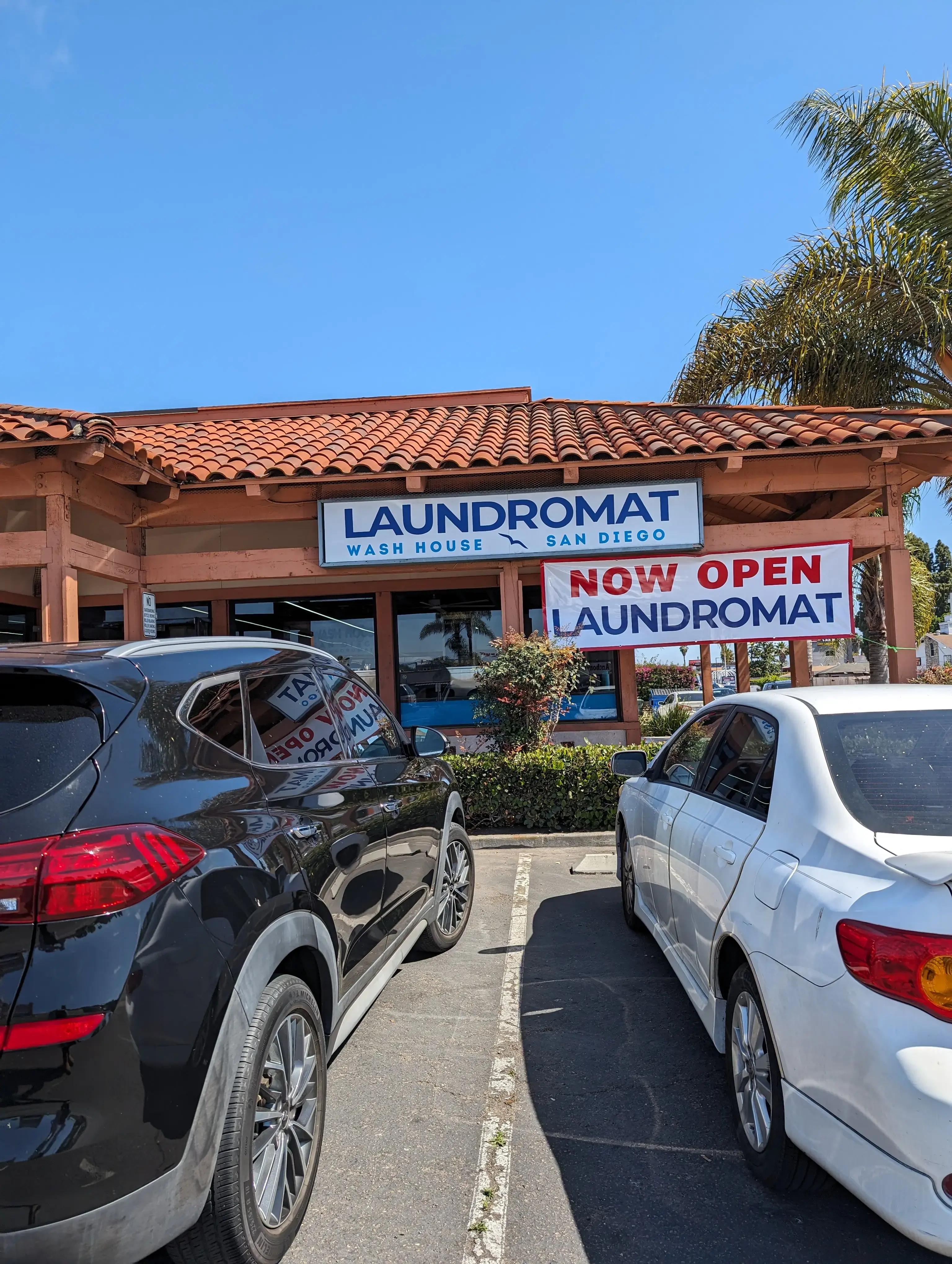 Daphne's Laundromat location
