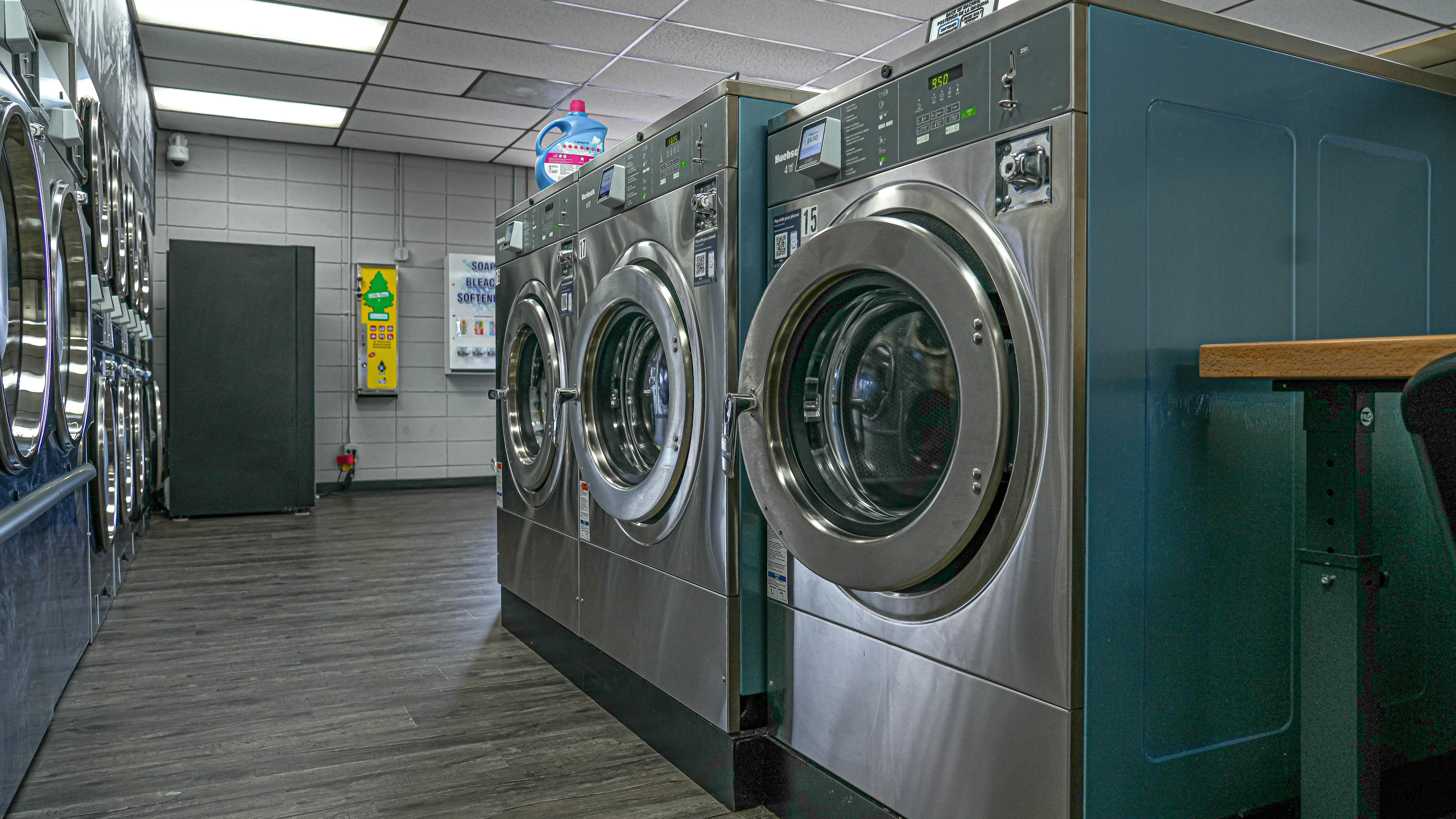 Darrell's Coin Laundry - Image 2