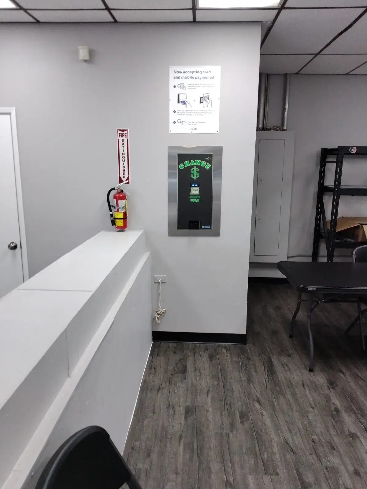 Darrell's Coin Laundry thumbnail 9