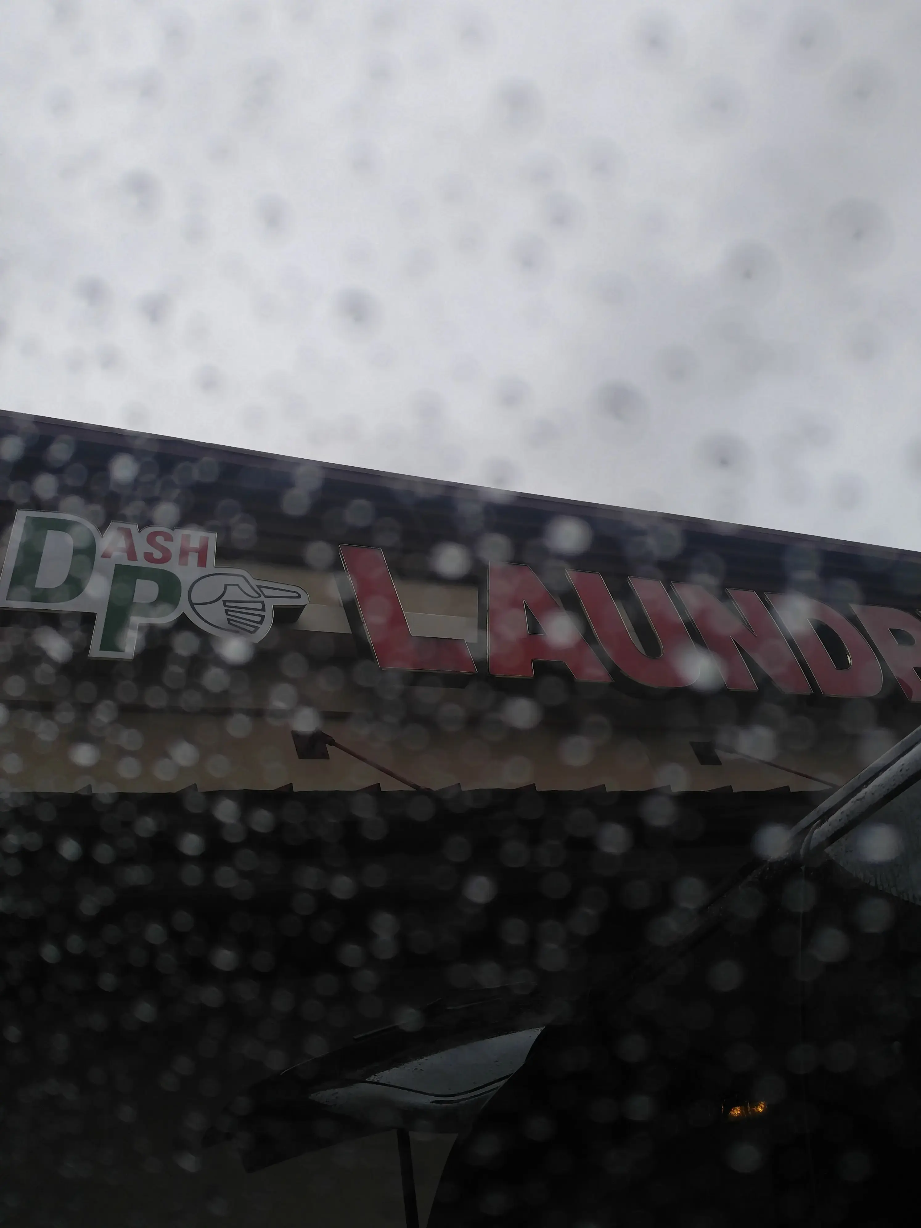 Dash Point Laundry thumbnail 18