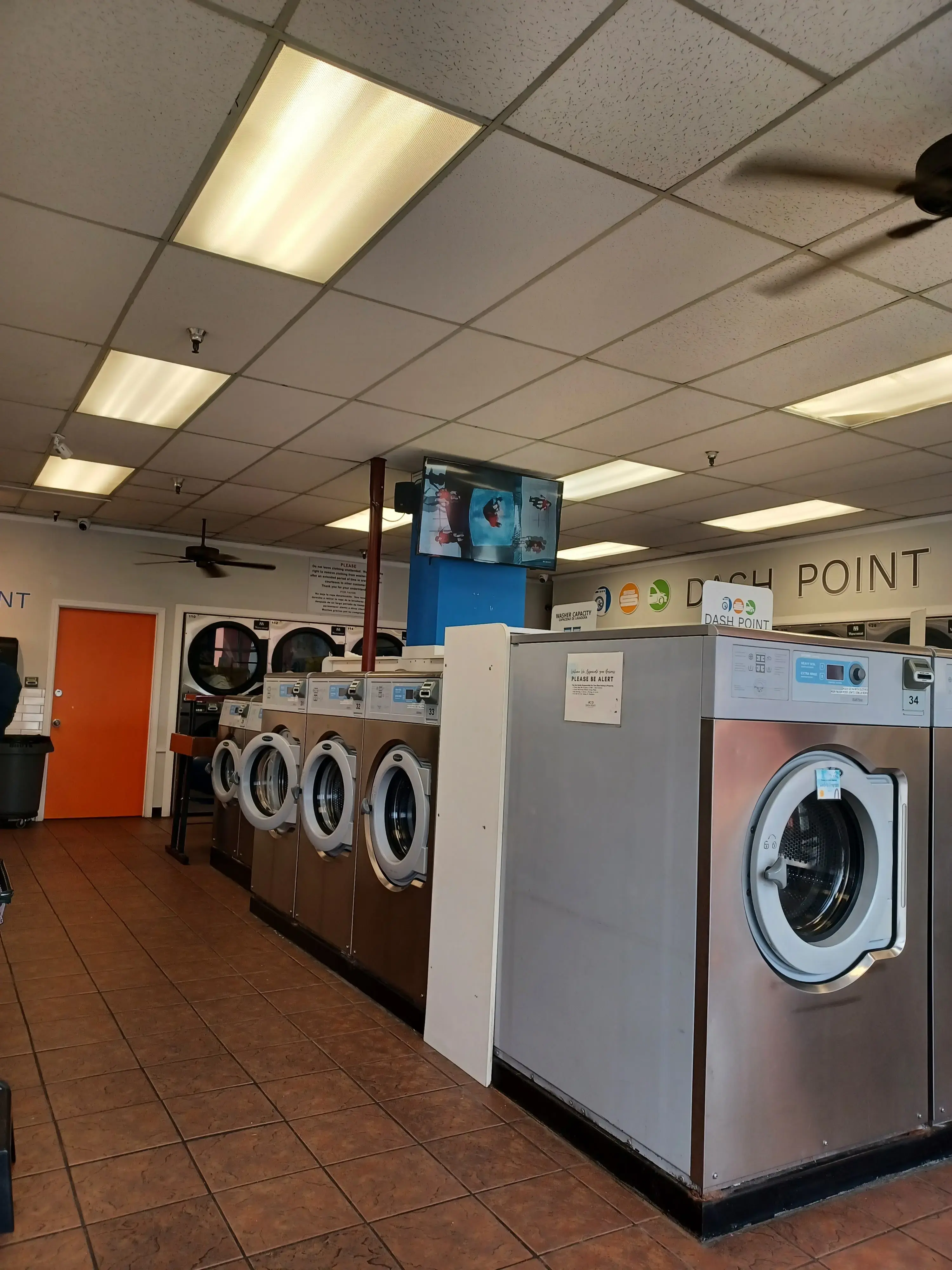 Dash Point Laundry thumbnail 2