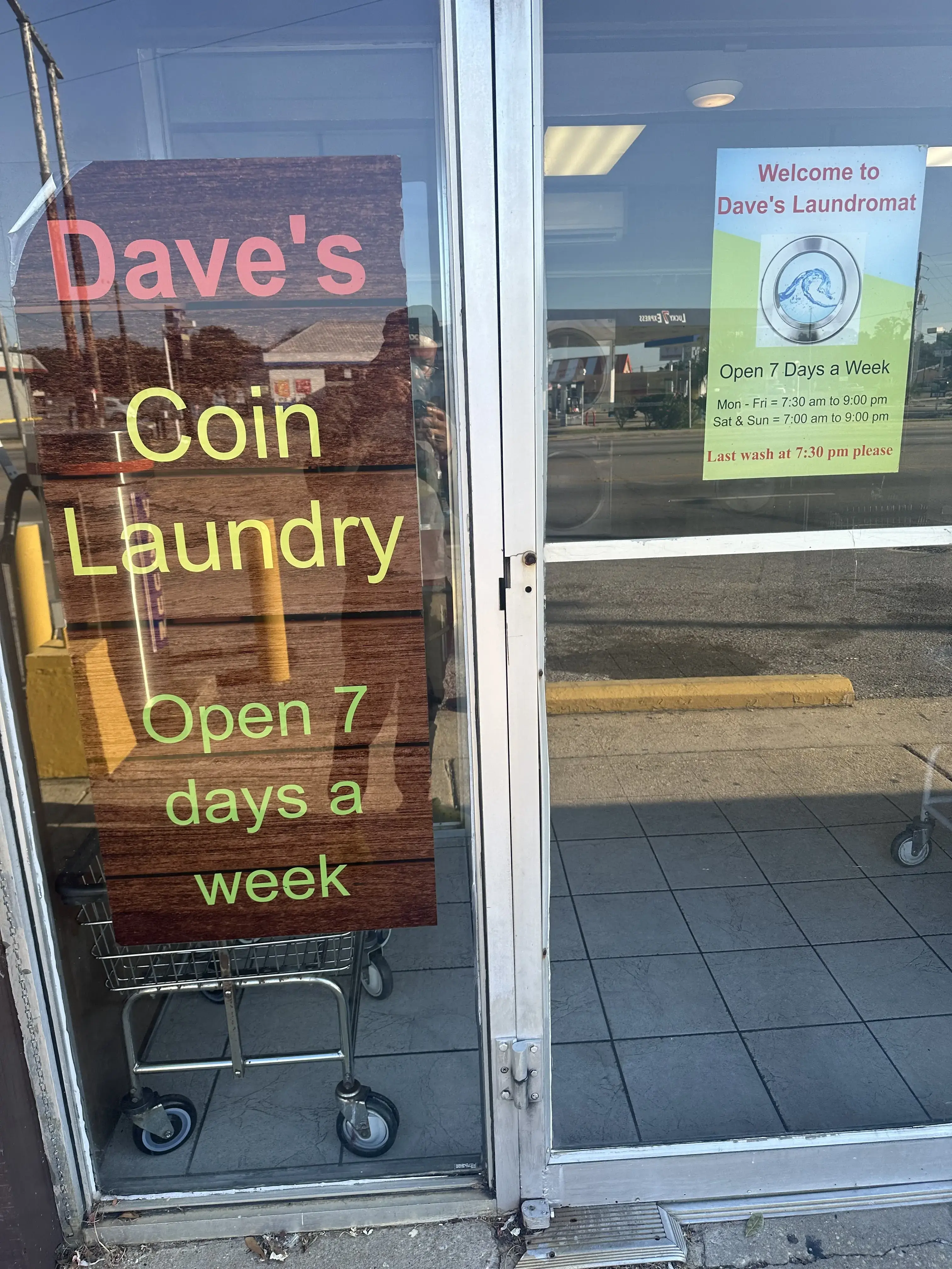 Dave's Laundromat - Image 3