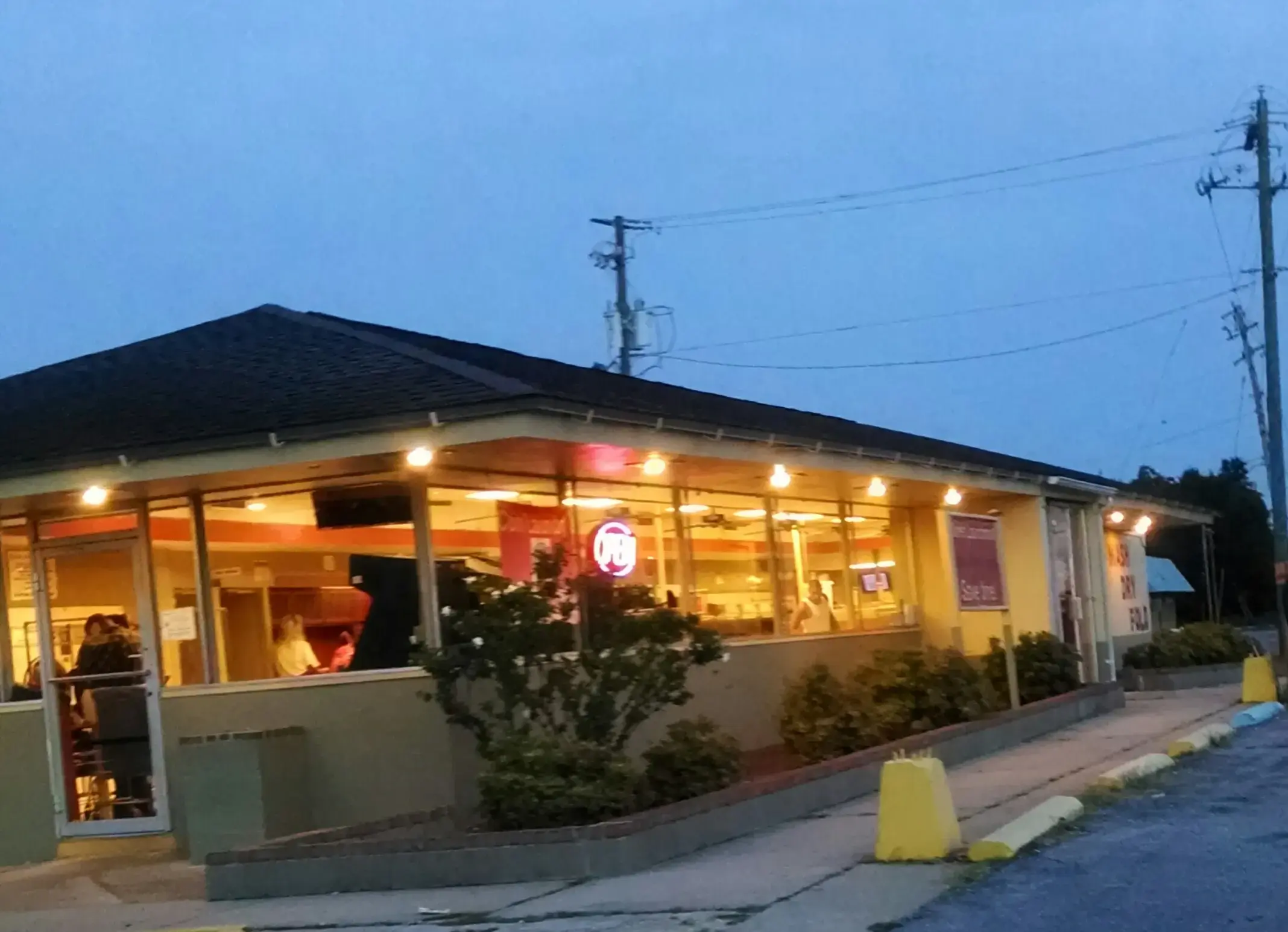 Dave's Laundromat - Image 6