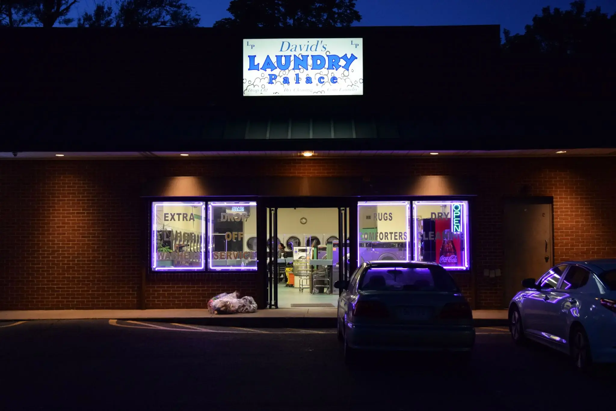 David's Laundry Palace thumbnail 3
