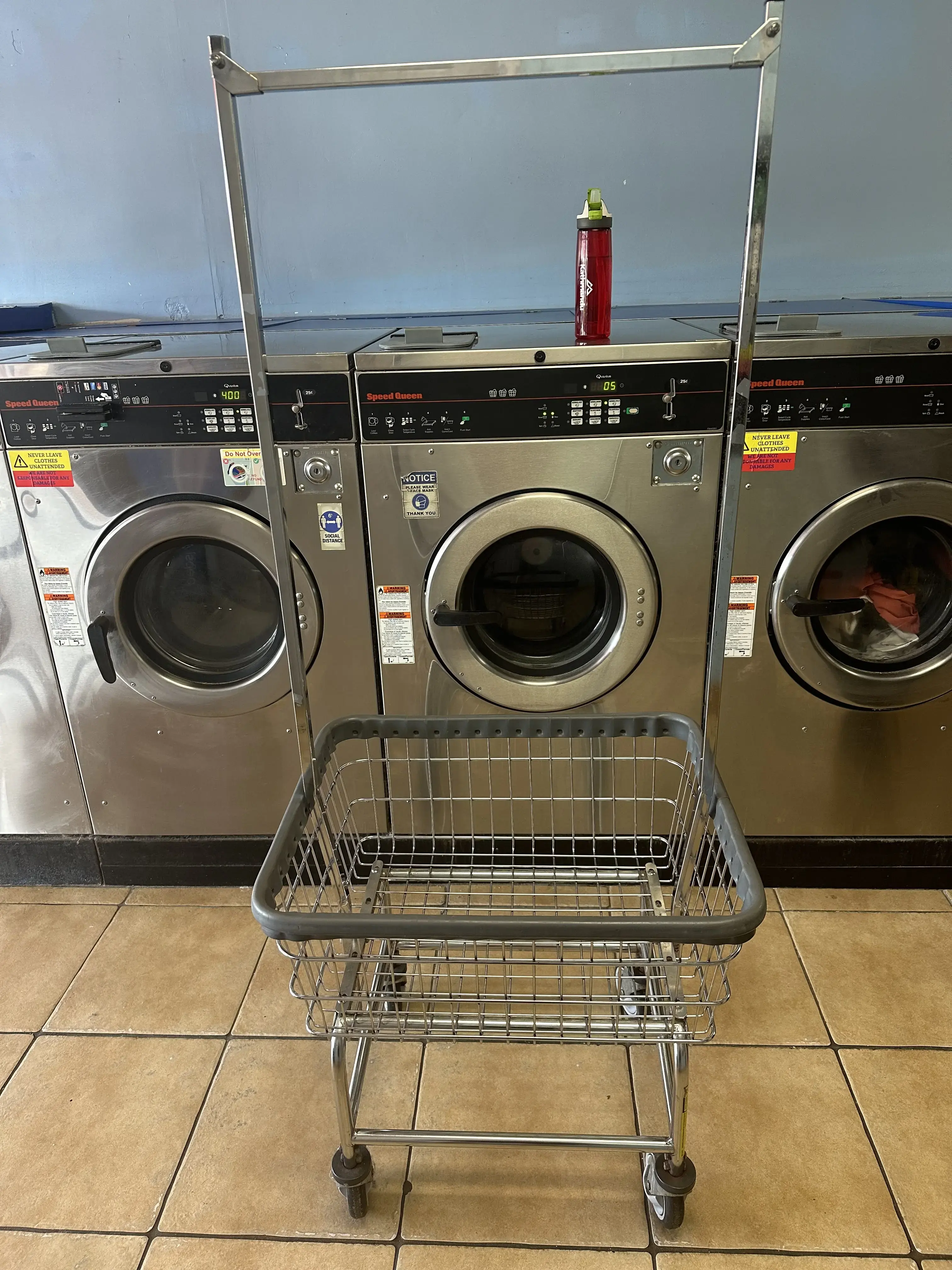 Davie Laundry thumbnail 9