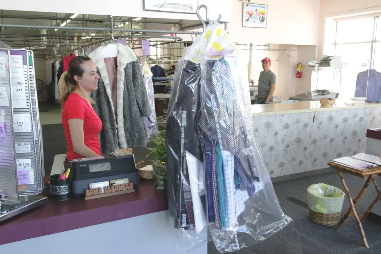 Davis Cleaners thumbnail 9