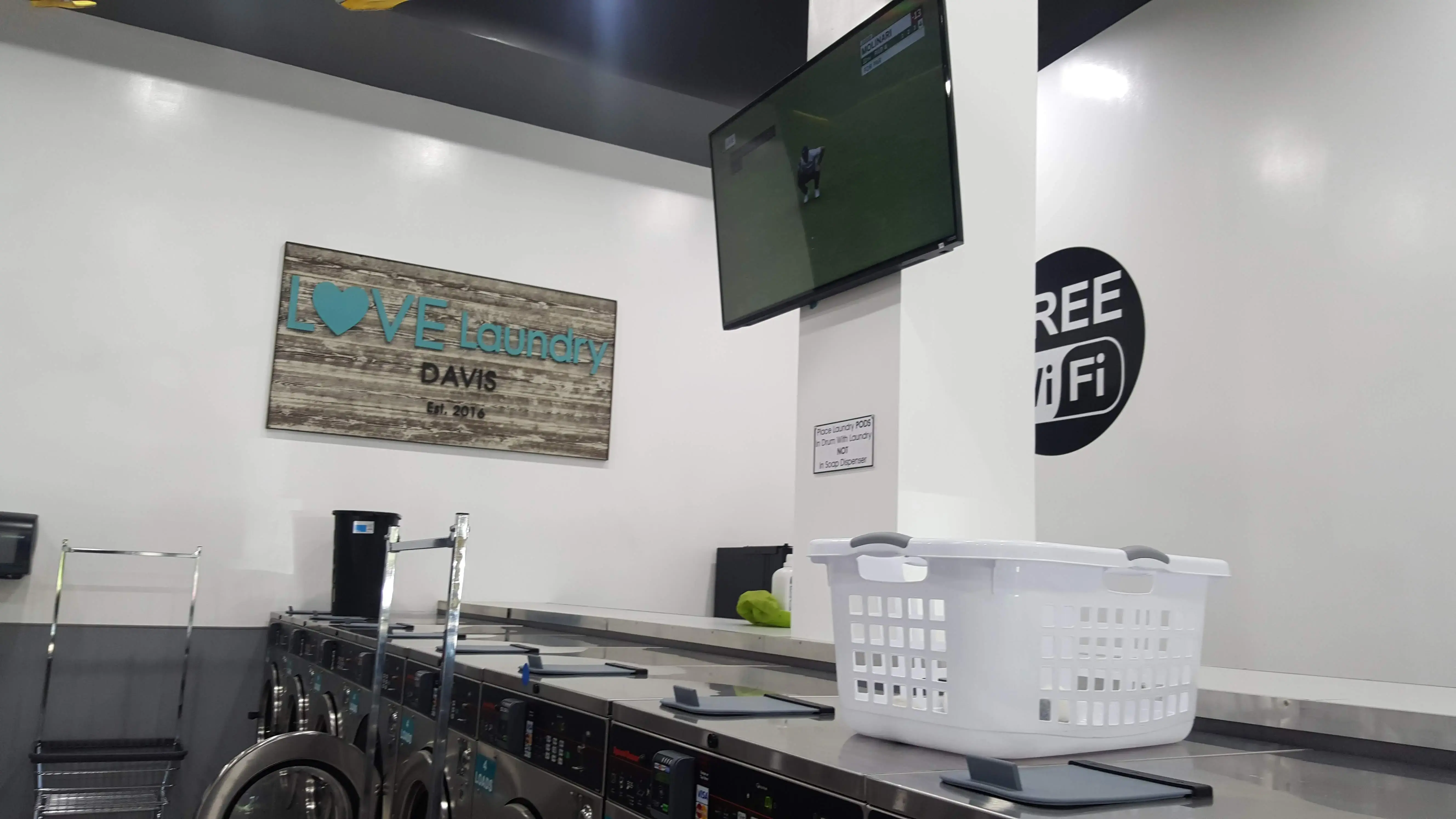 Davis Laundry thumbnail 11