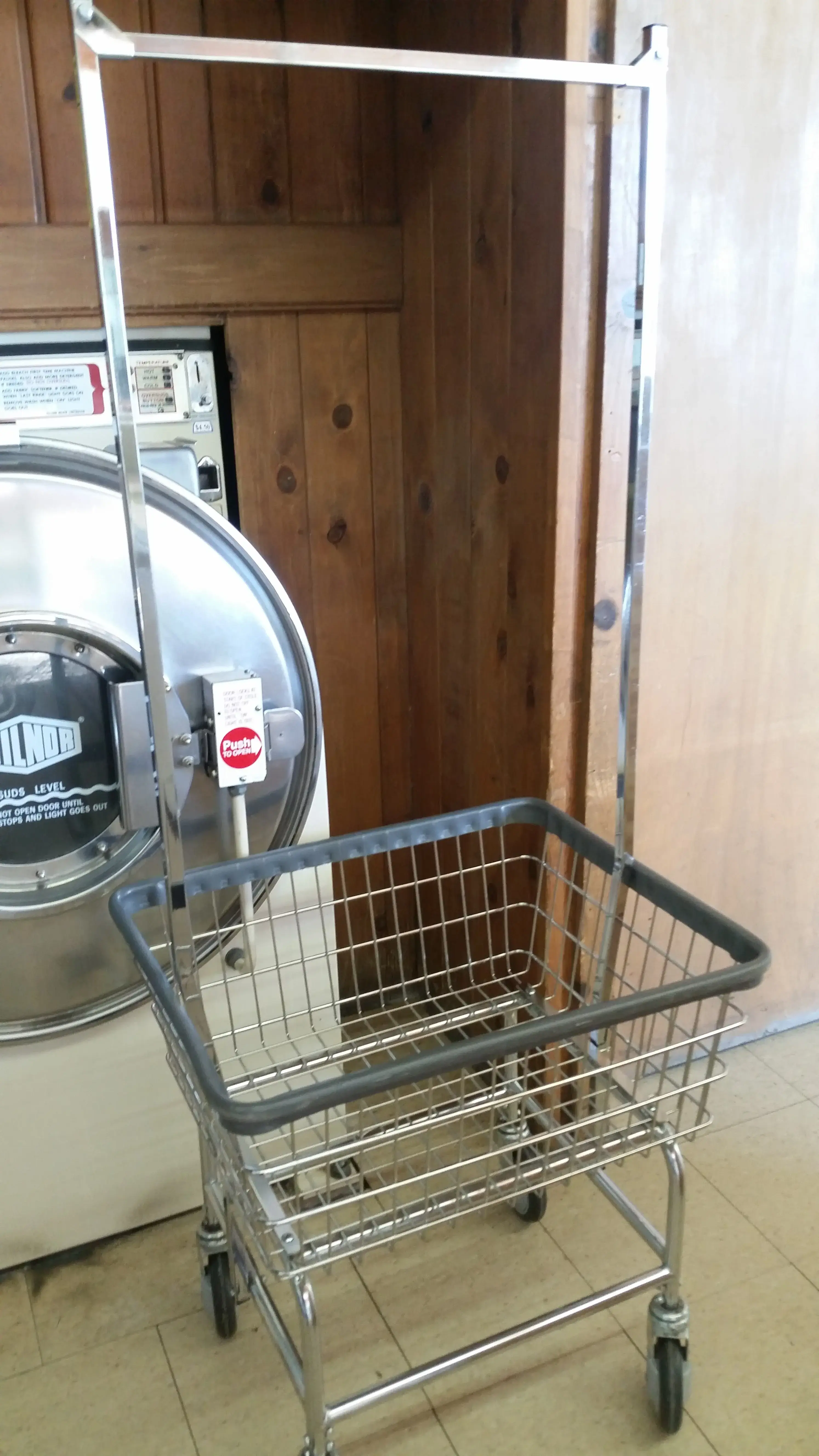Day & Night Laundromat - Image 13