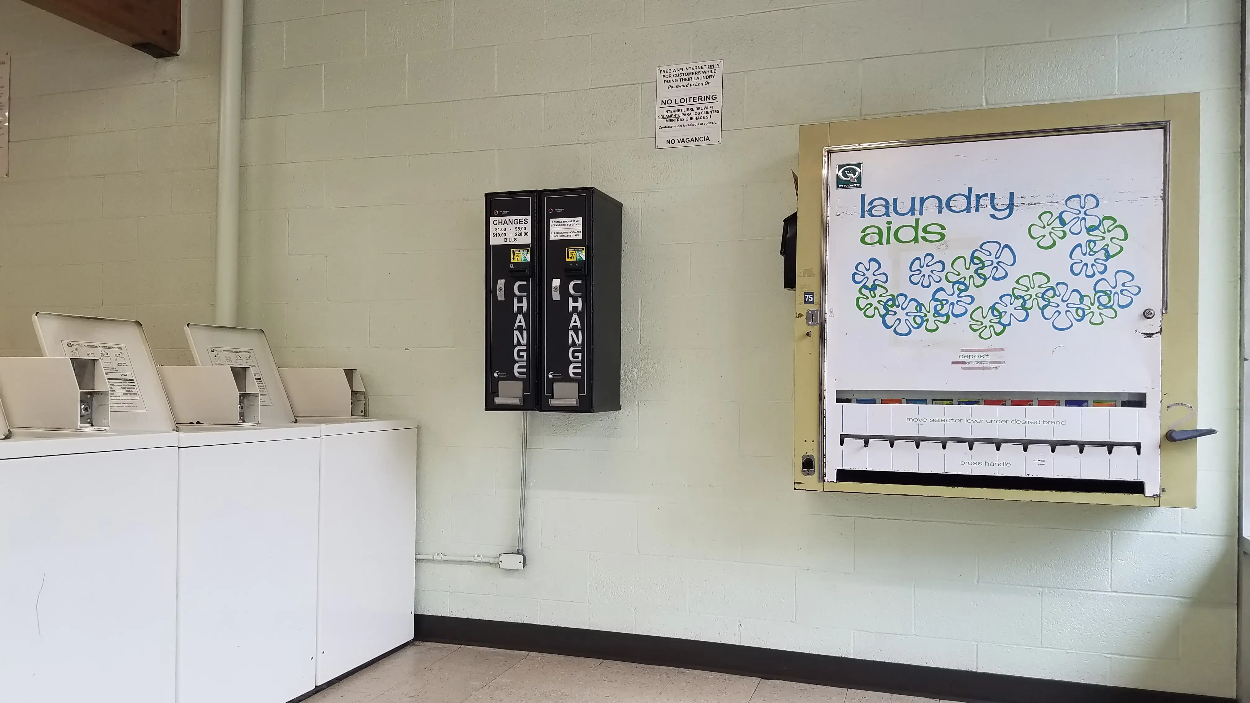 Day & Night Laundromat - Image 16