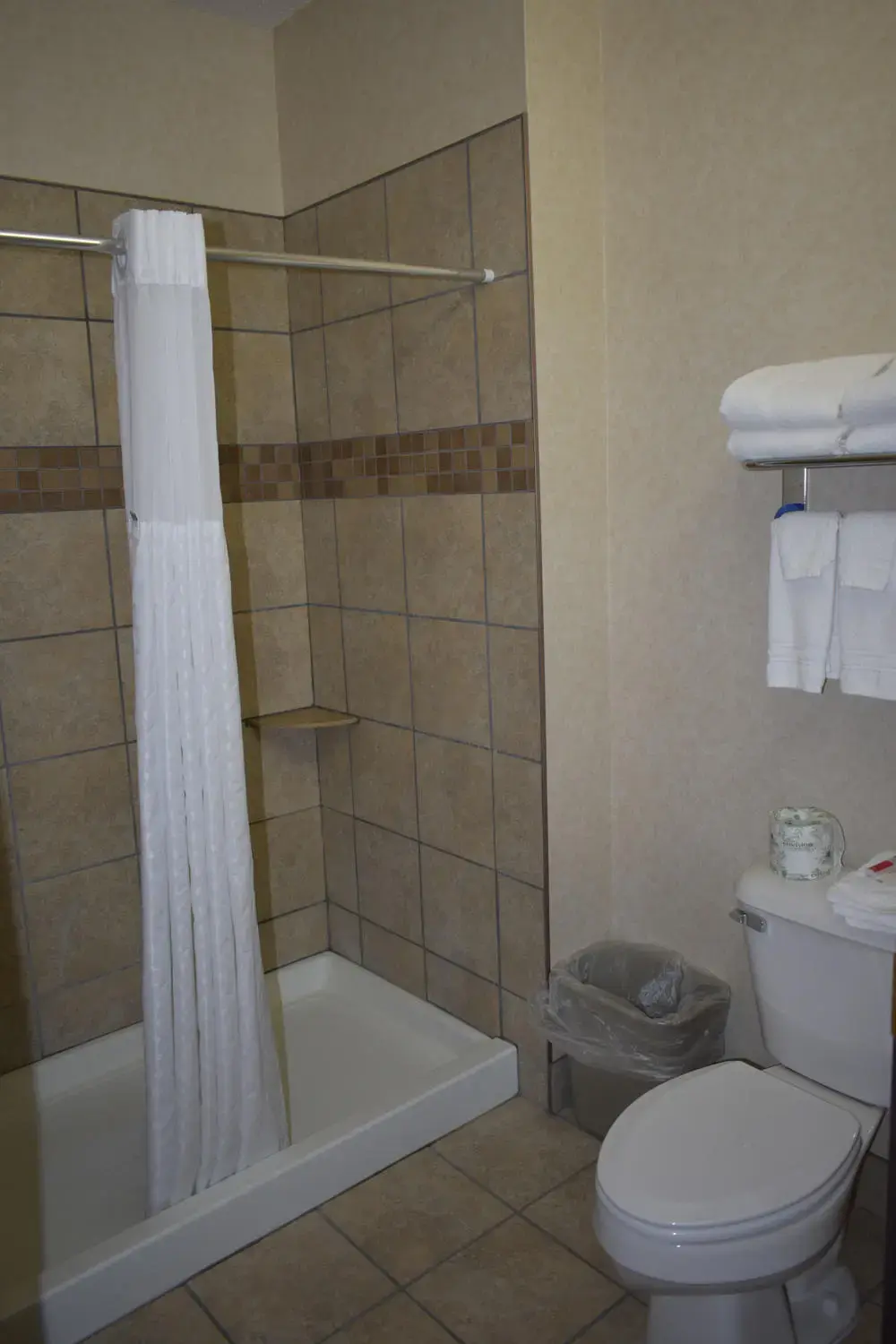 Days Inn Hotel & Governors' Waterpark, RV Park & Fitness Center thumbnail 16