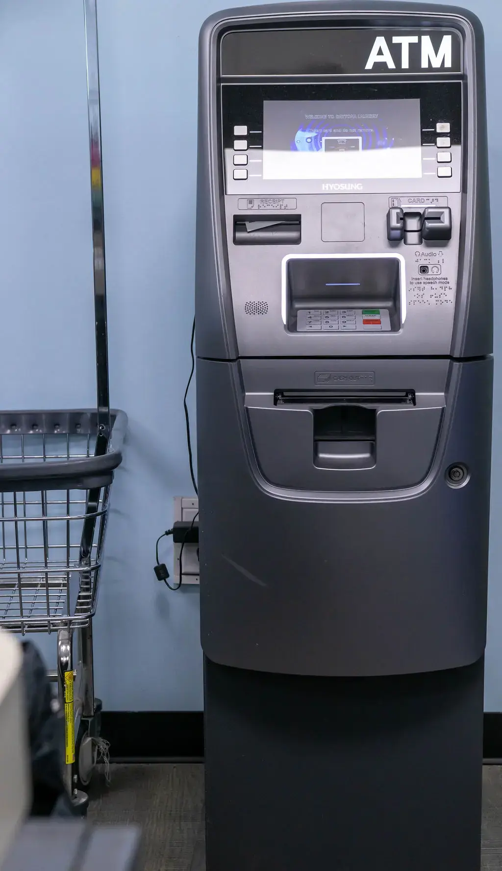 Daytona Laundromat - Image 16