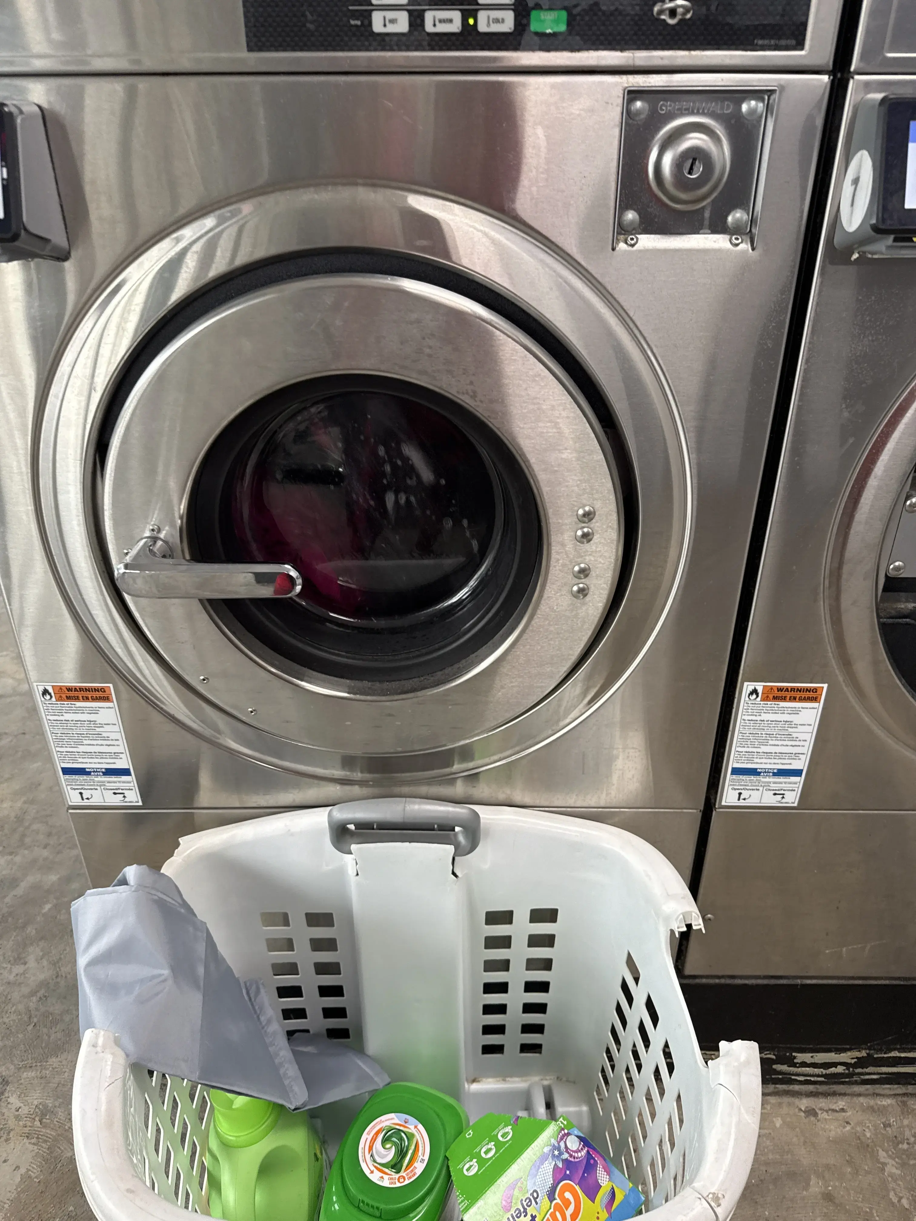 Daytona Laundromat thumbnail 17