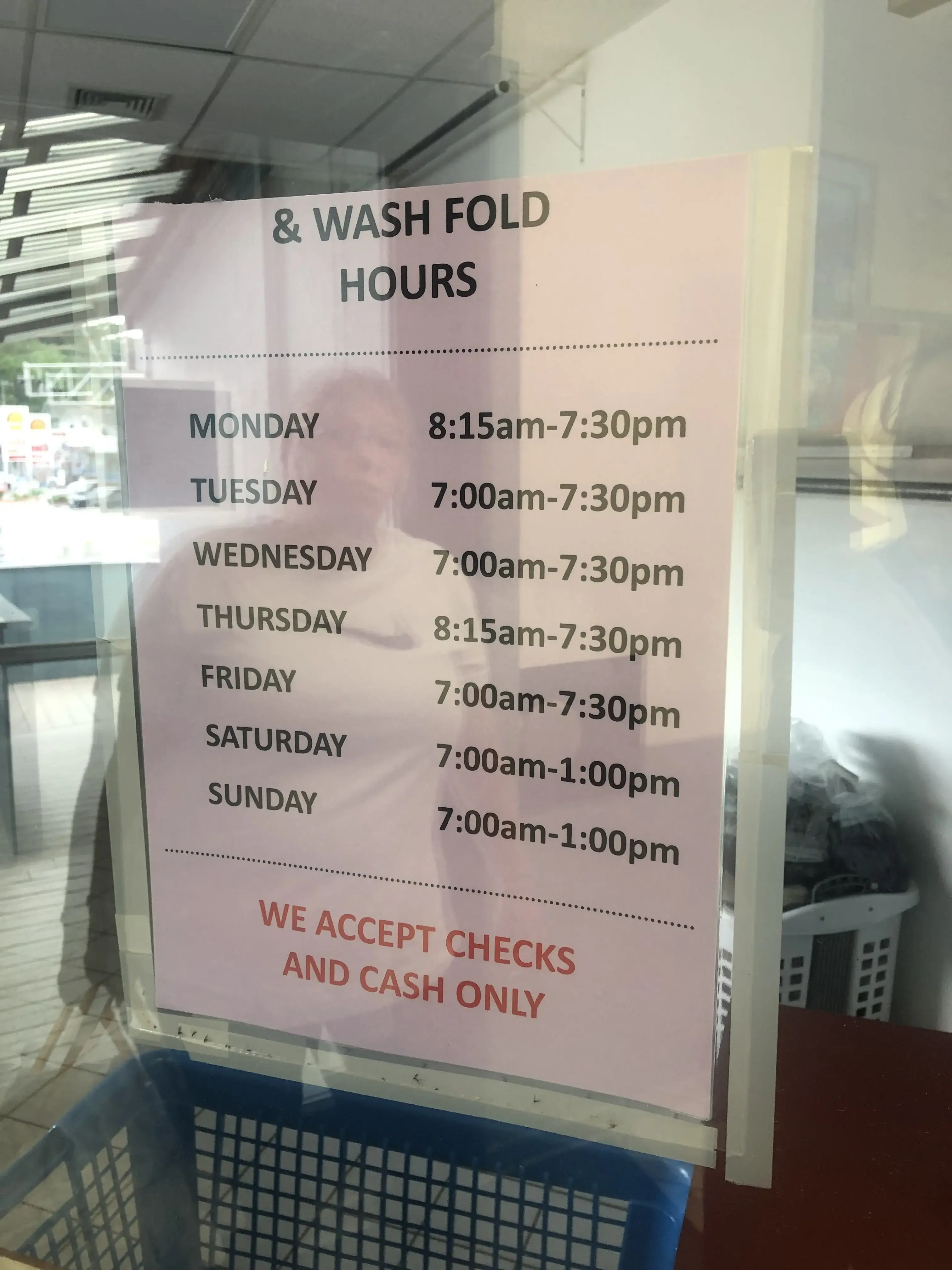 Dayville Laundromat - Image 3