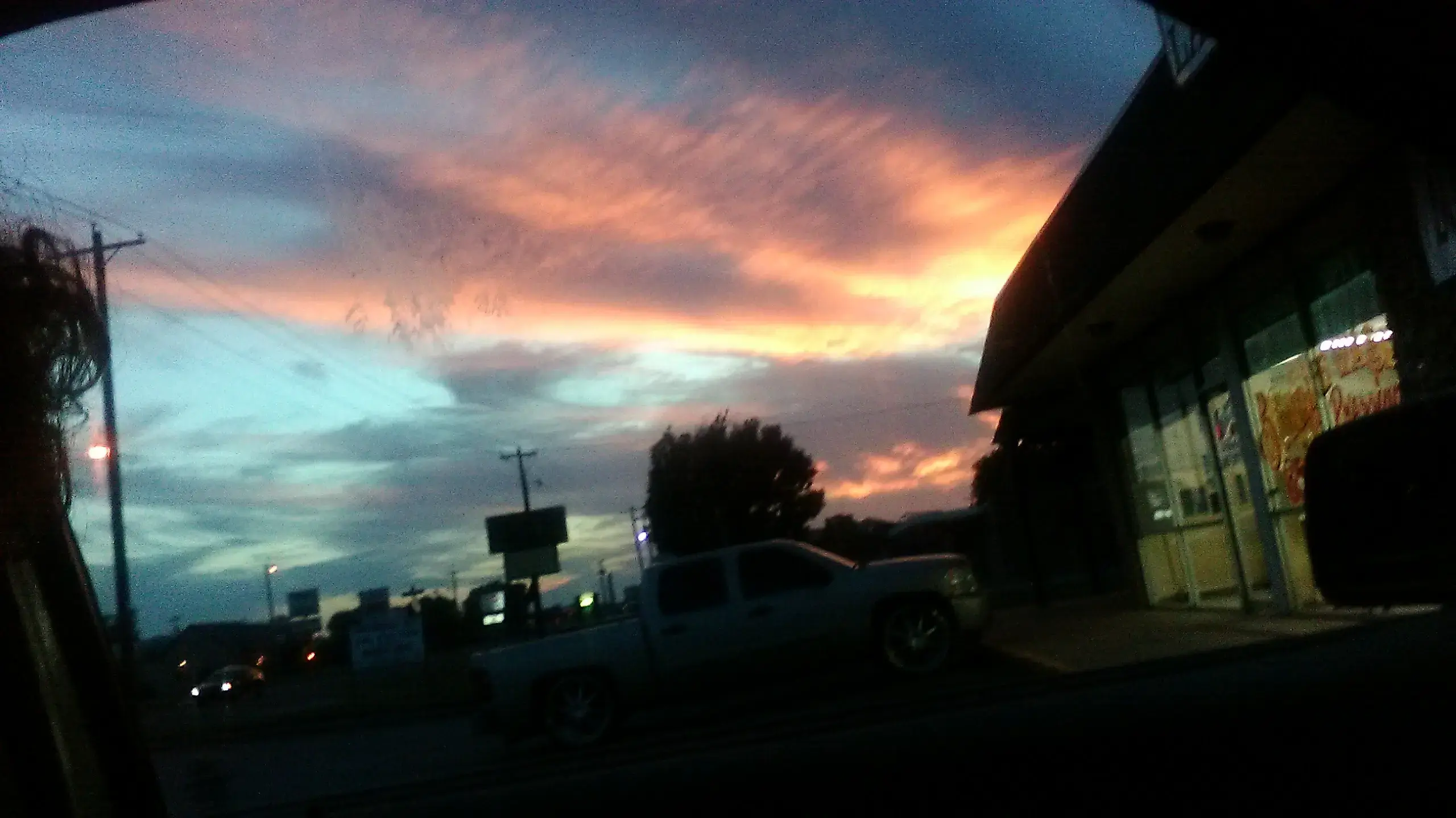 De Ville Coin-Op Laundry thumbnail 11