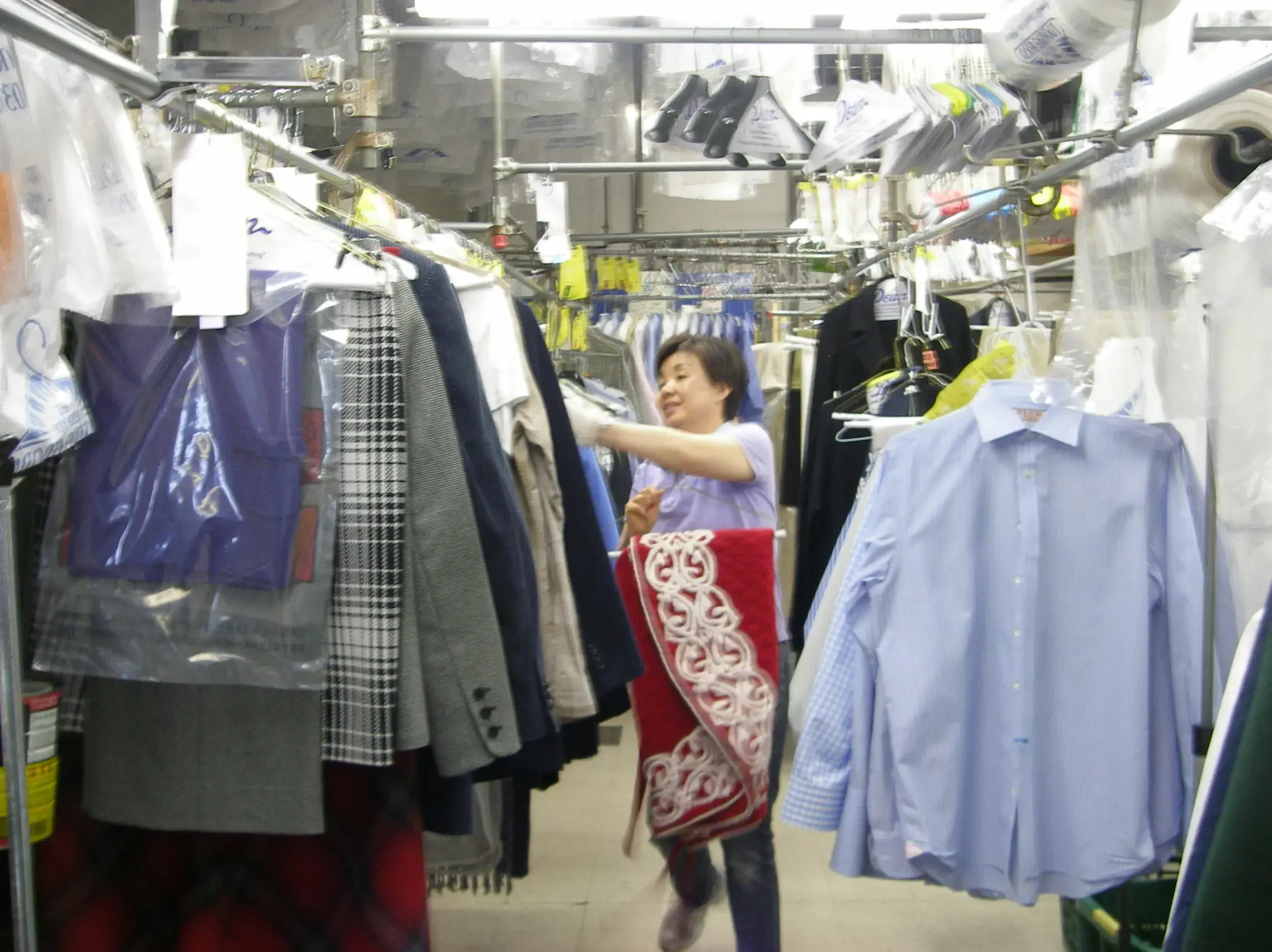Dean Cleaners of Westport - Image 14