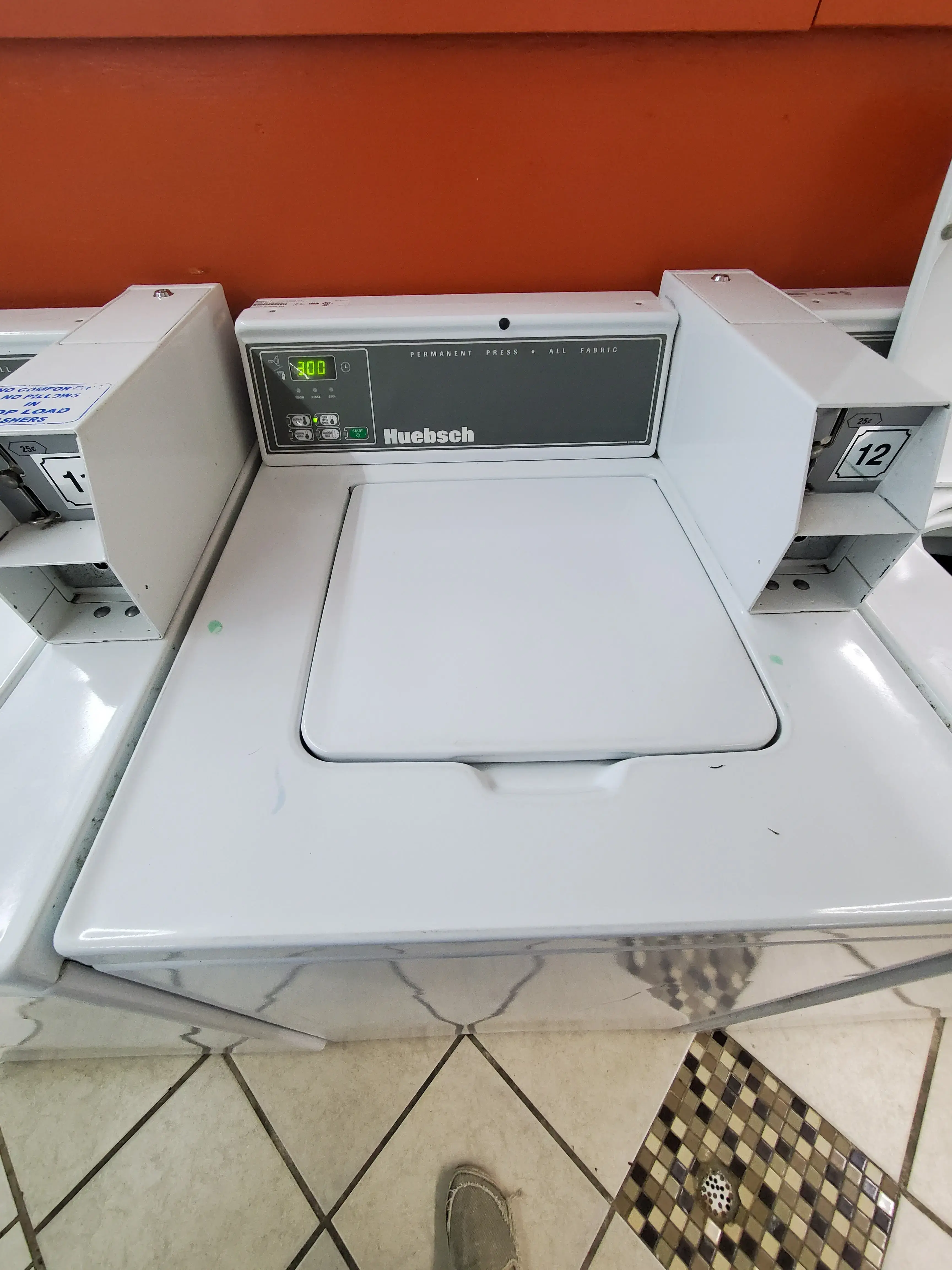 Dean's Laundry - Image 13