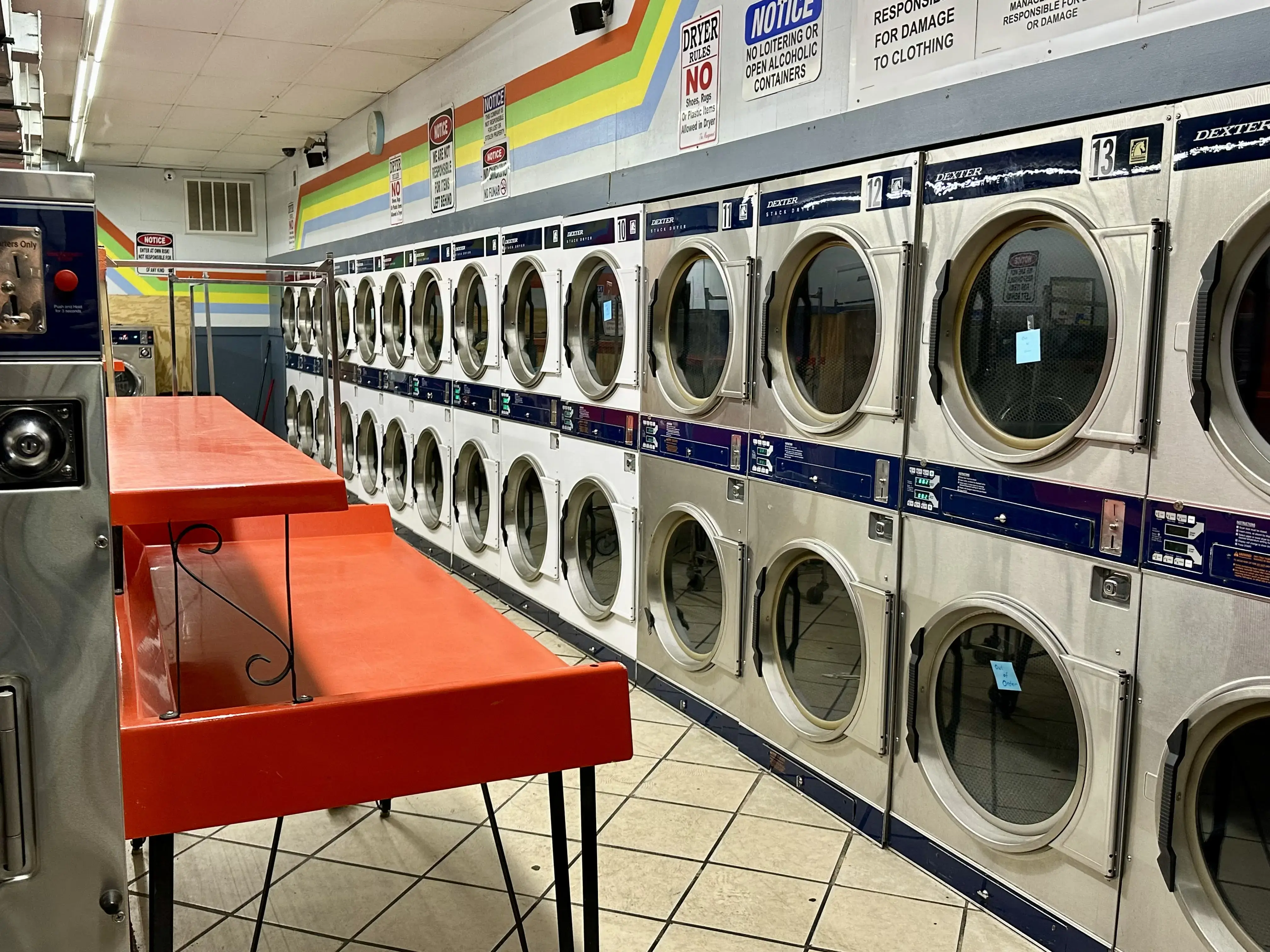Dean's Laundry location