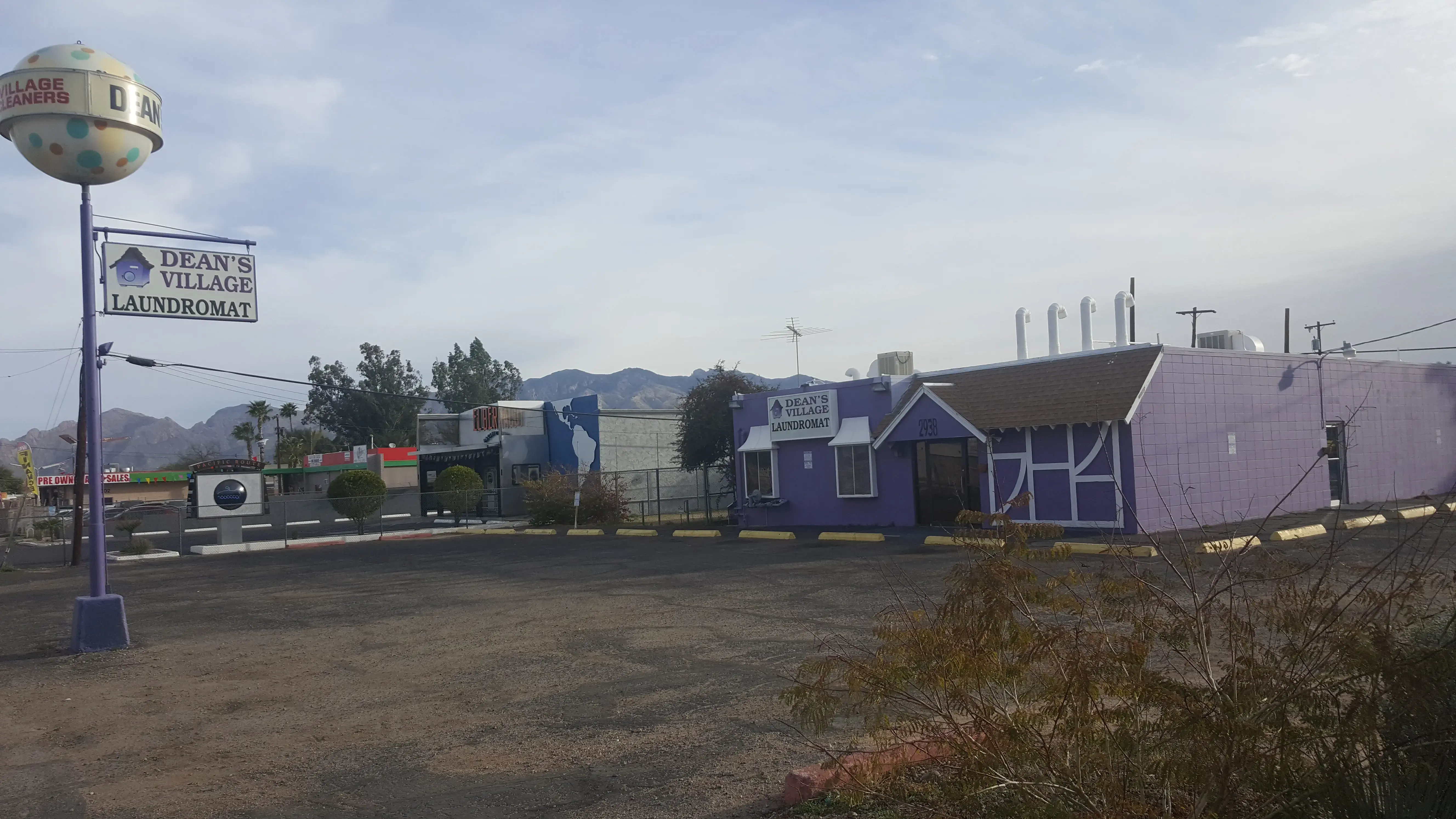 Dean's Village Laundromat thumbnail 15