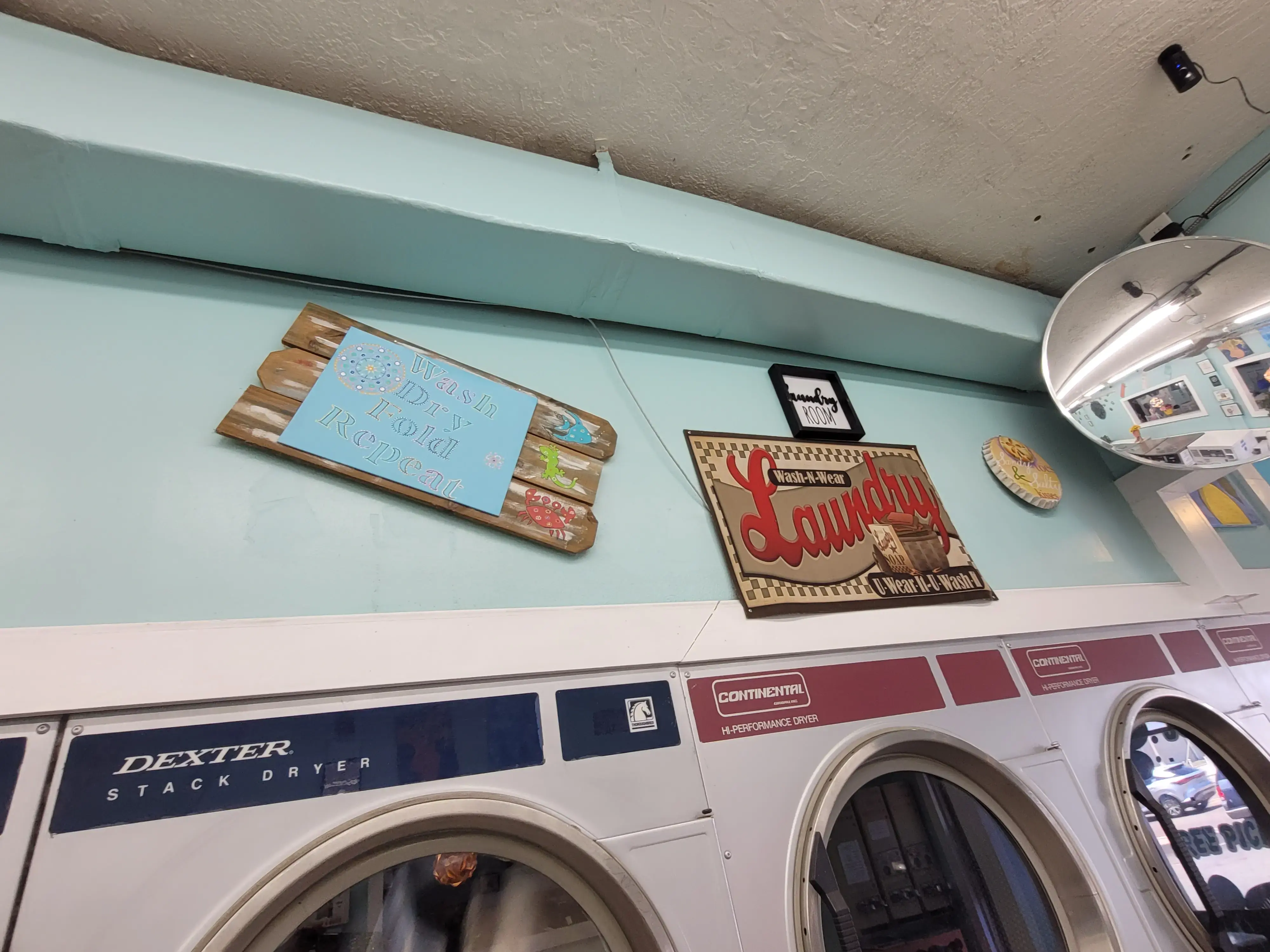 Deb's Laundry - Image 5