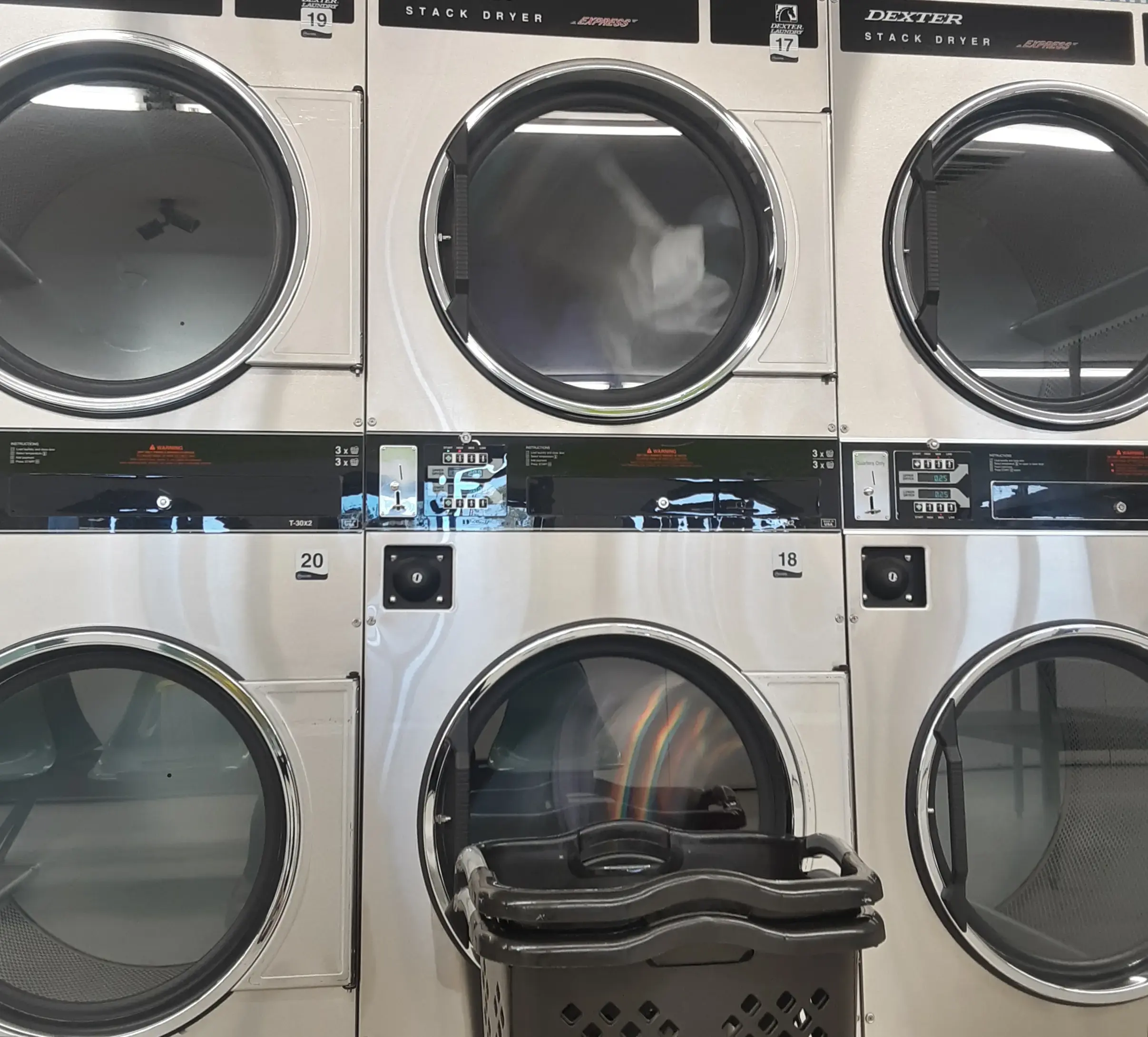 Del Rio Laundry thumbnail 3