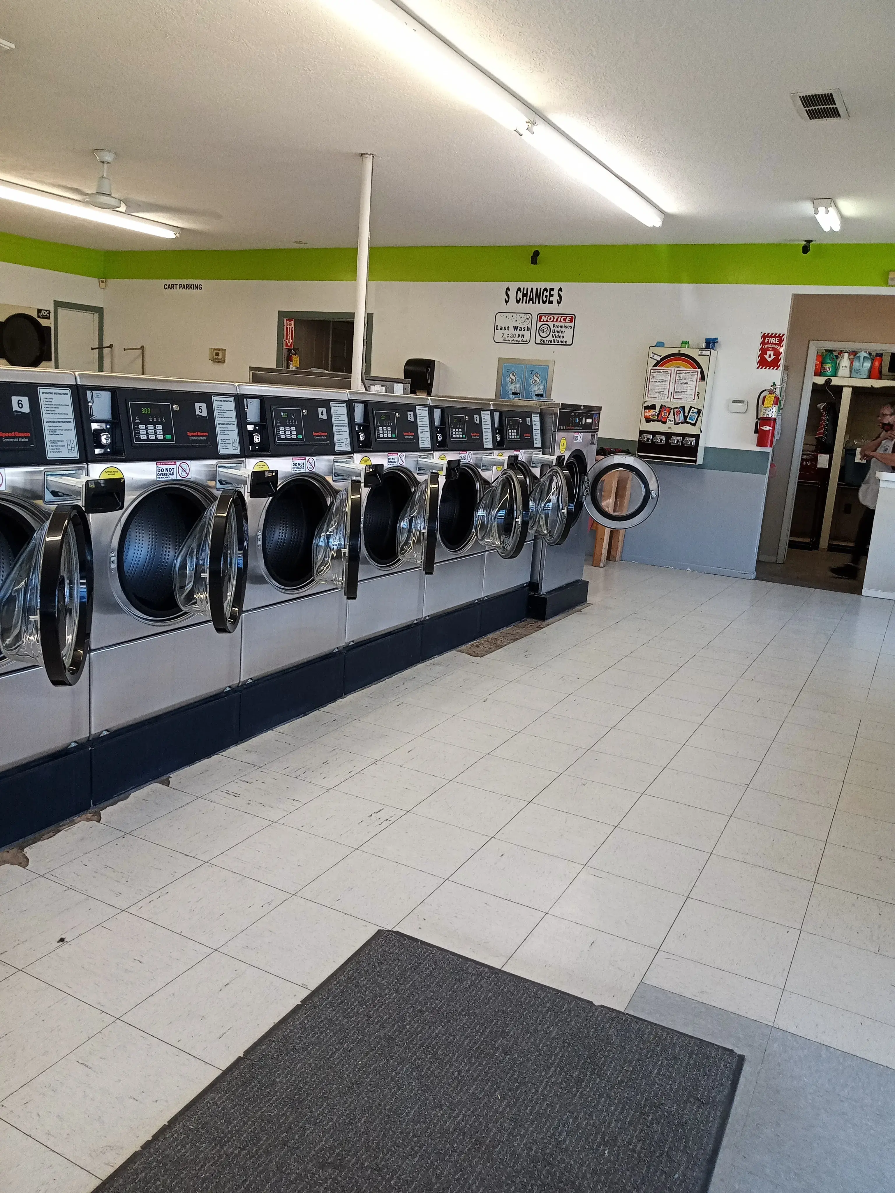 Del Rio Laundry - Image 5