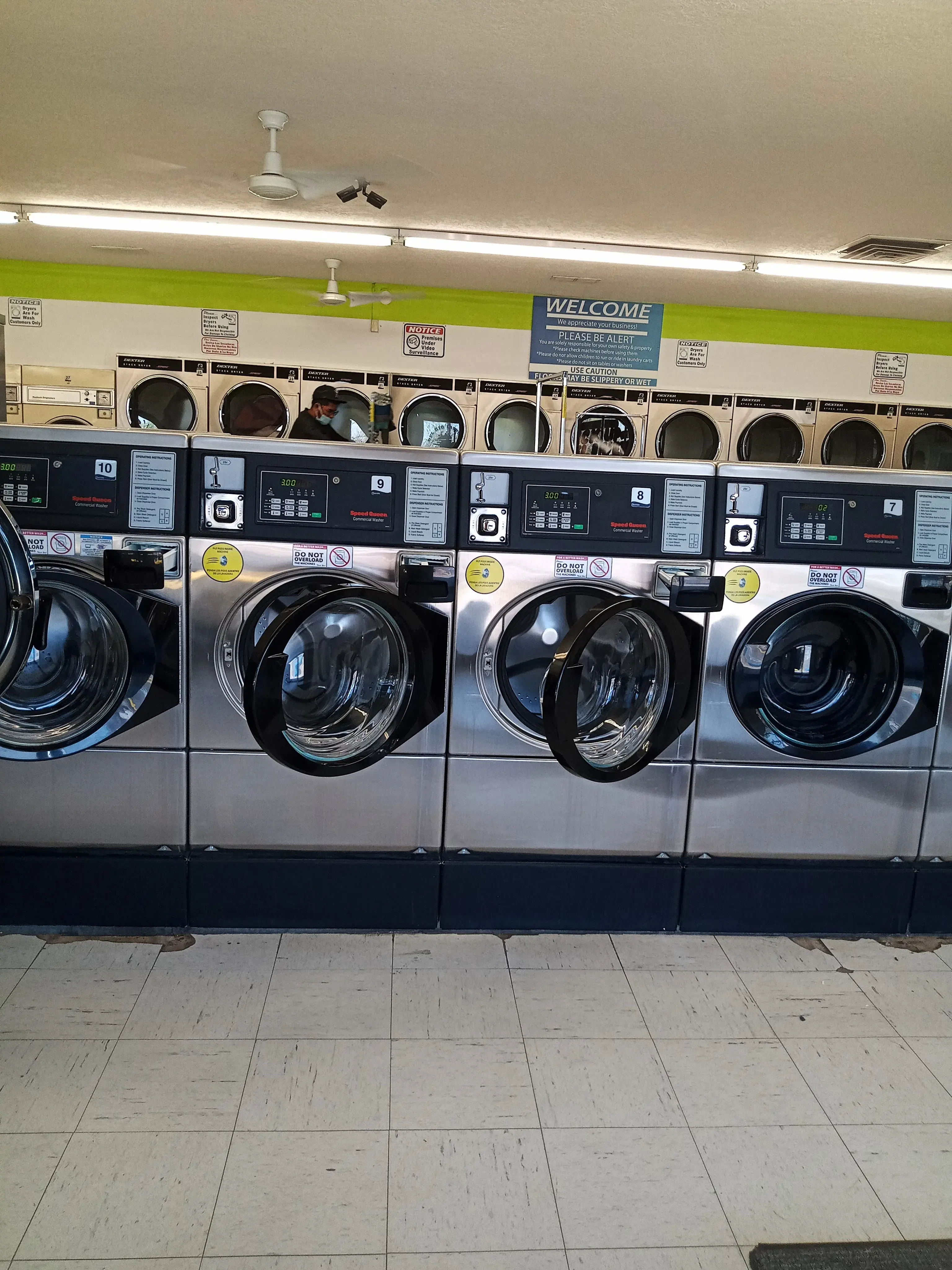 Del Rio Laundry thumbnail 16